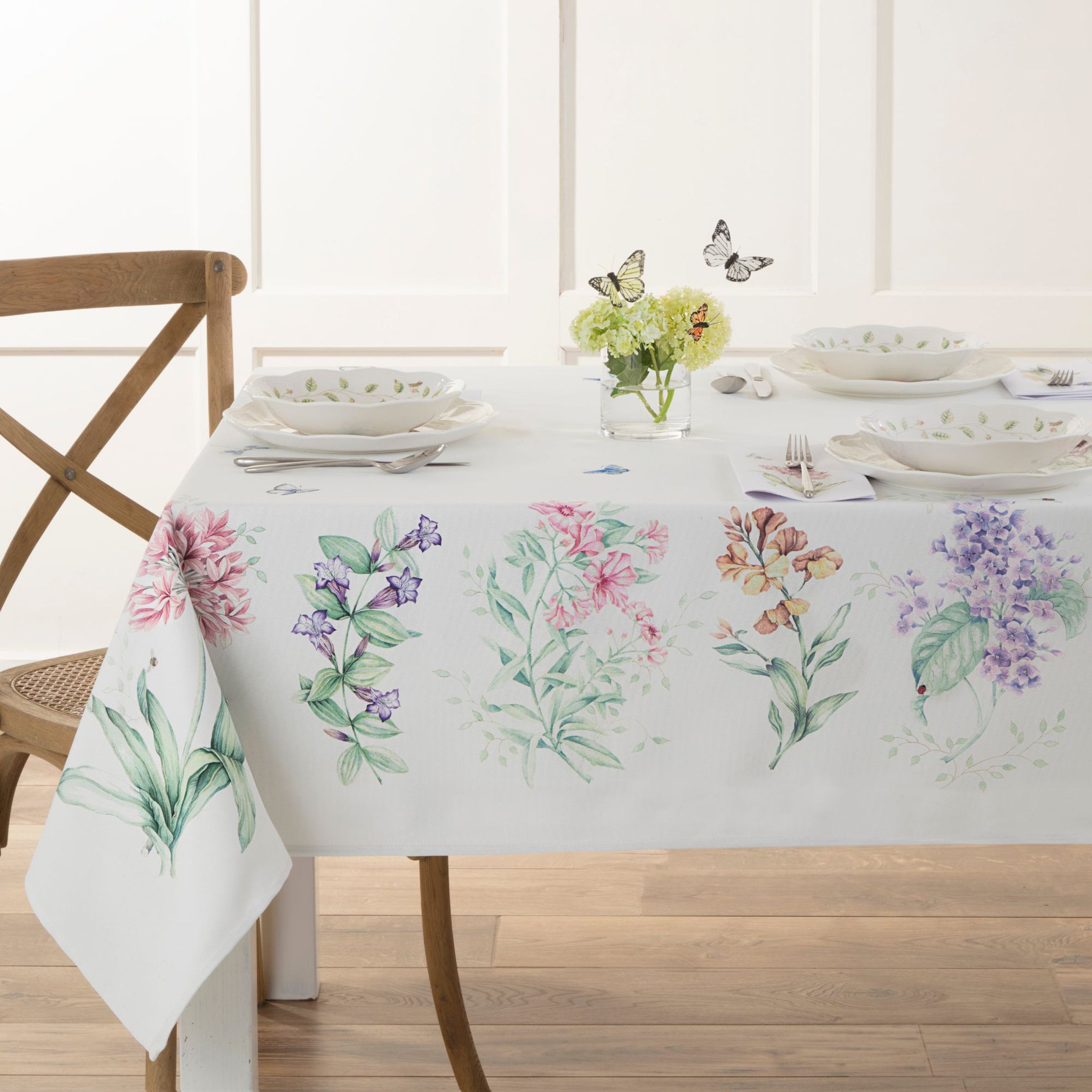 Lenox Heritage Lenox Heritage Butterfly Meadow Garden 60x102 Tablecloth