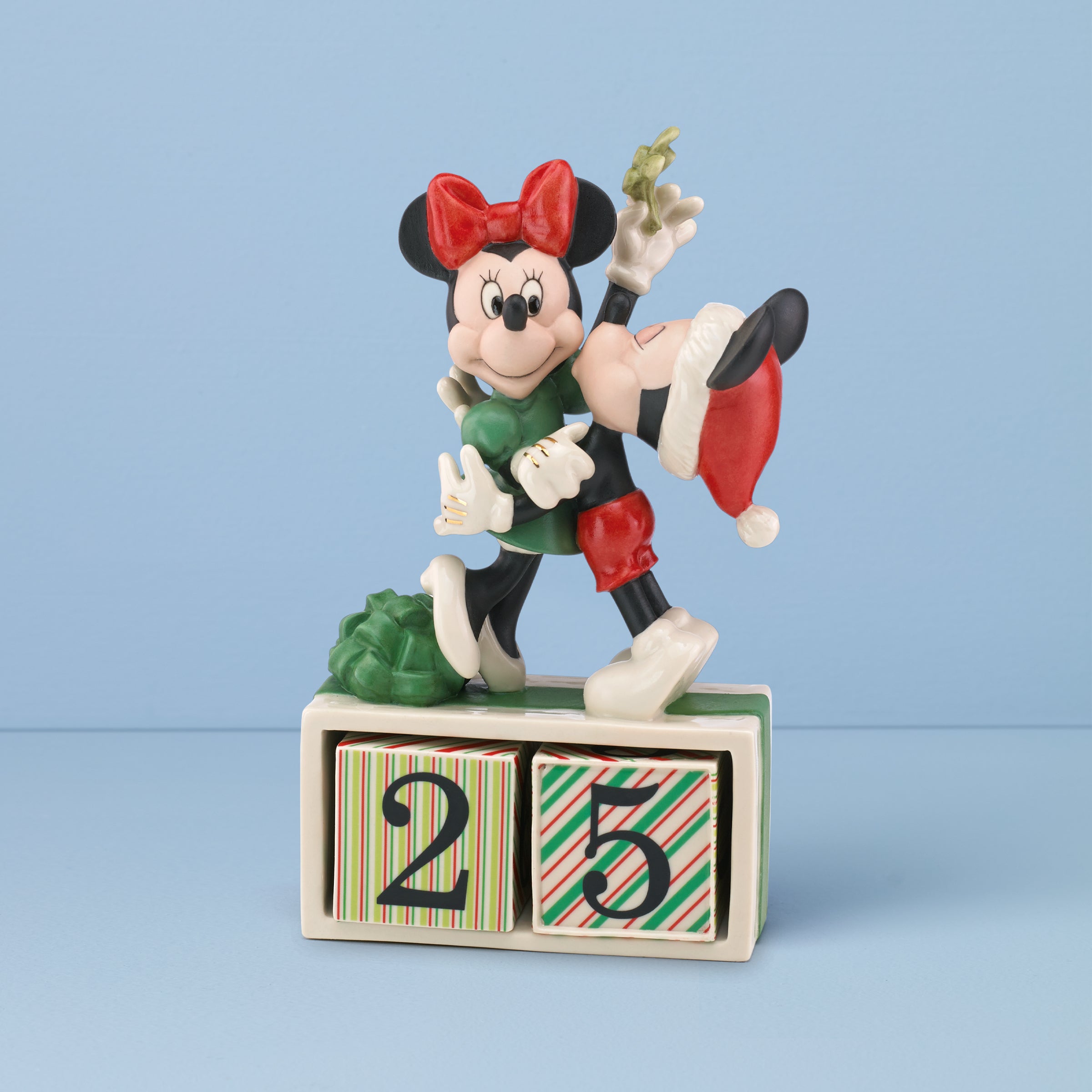 Lenox Heritage Lenox Heritage Mickey & Minnie Countdown to Christmas Figurine