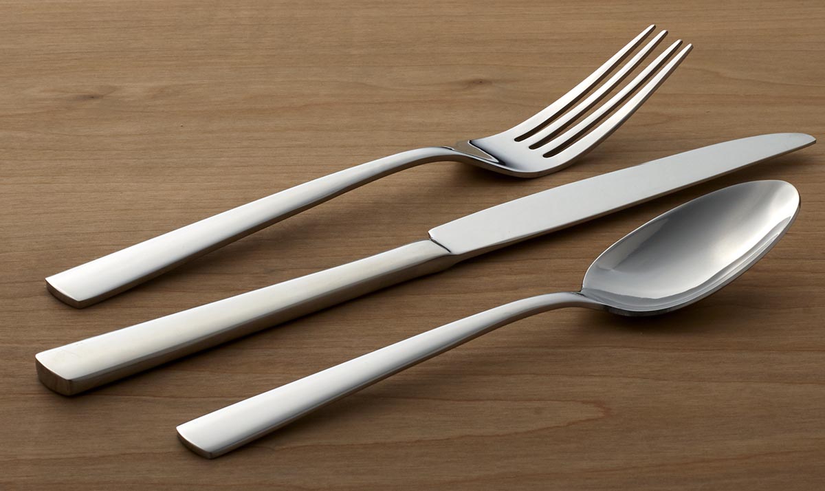Lenox Heritage Lenox Heritage Nocha Satin 20-Piece Flatware Set - Image 3