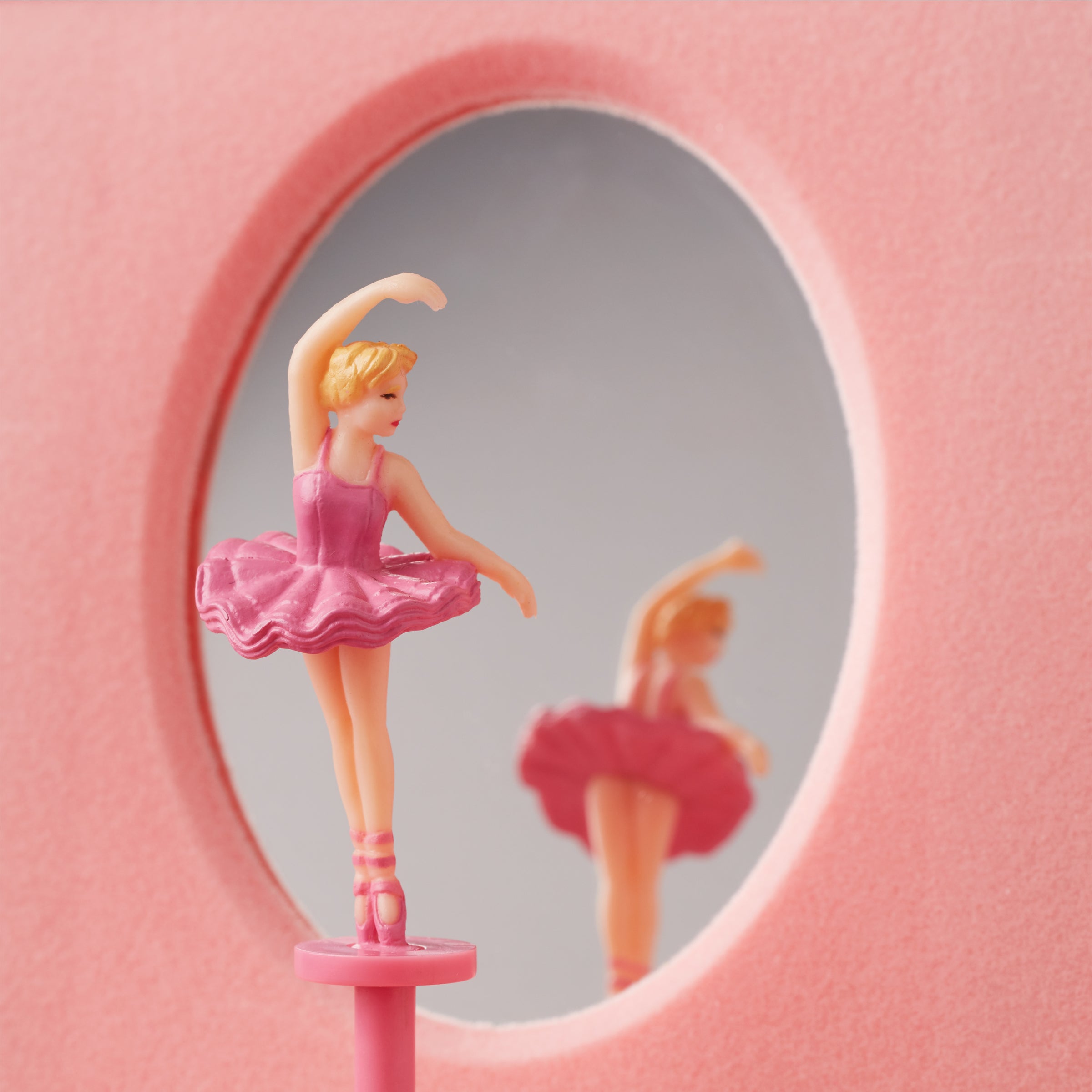 Lenox Heritage Lenox Heritage Personalized Musical Ballerina Jewelry Box - Image 5