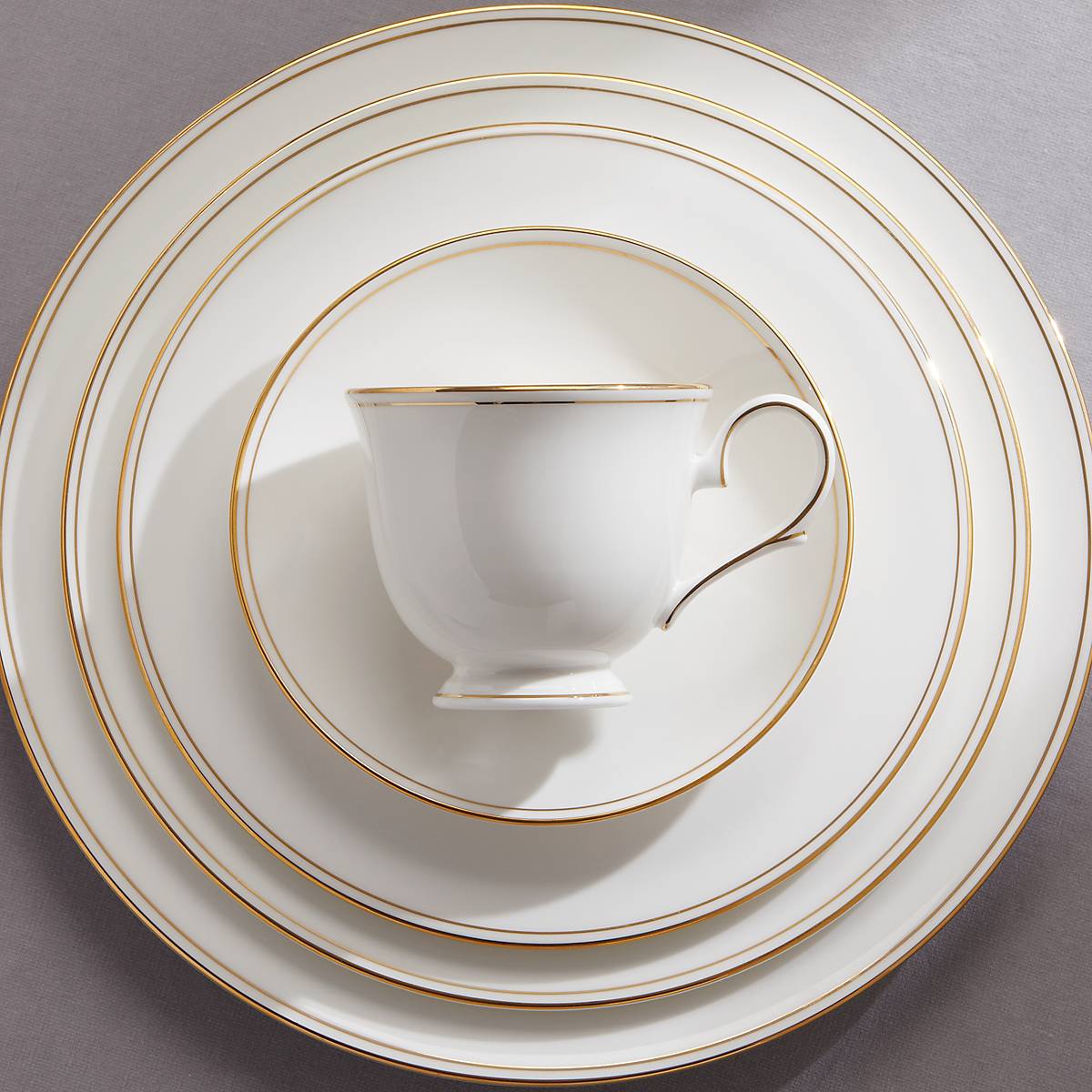 Lenox Heritage Lenox Heritage Federal Gold 5-Piece Place Setting - Image 4