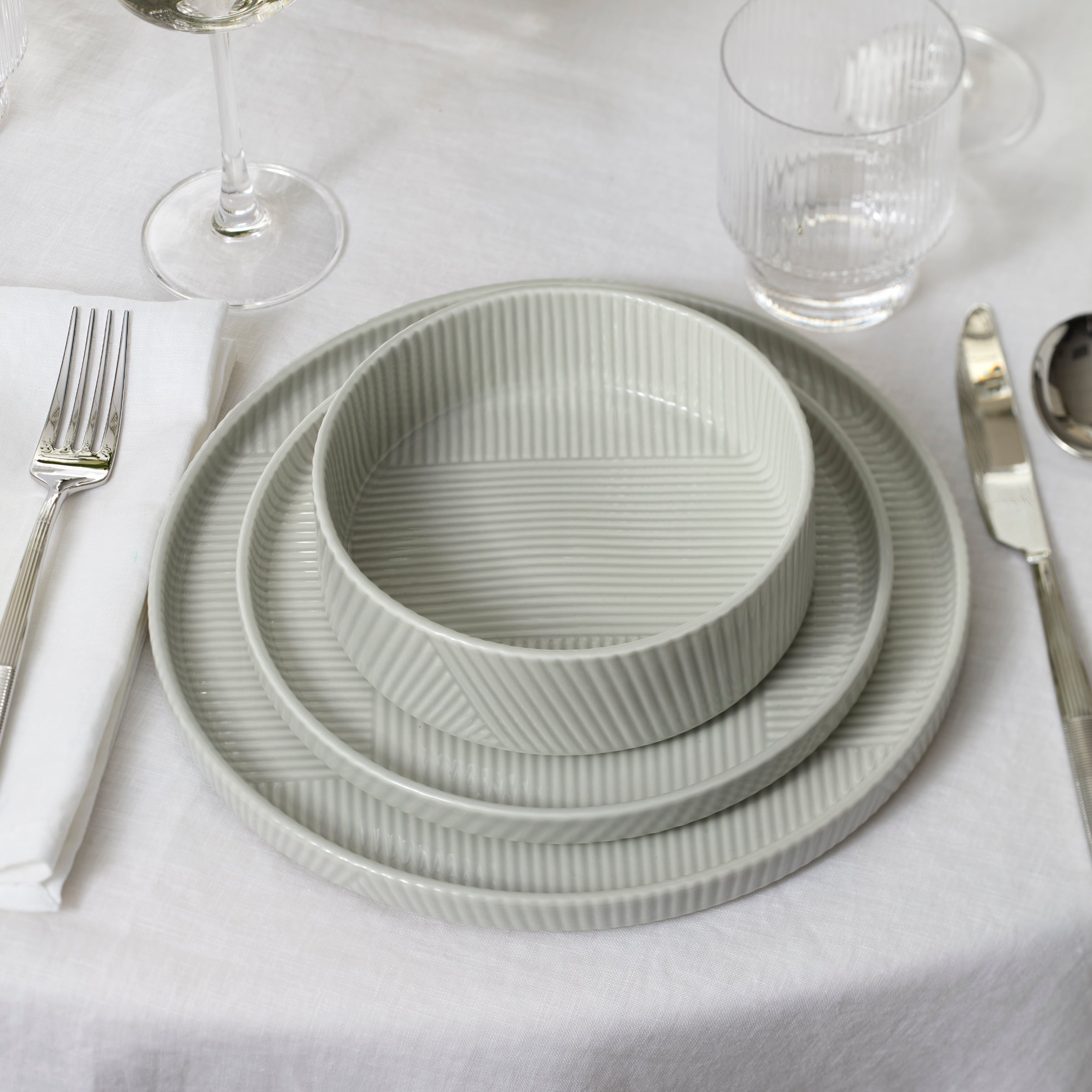 Lenox Heritage Lenox Heritage Modulus Vapor 18-Piece Dinnerware Set - Image 3