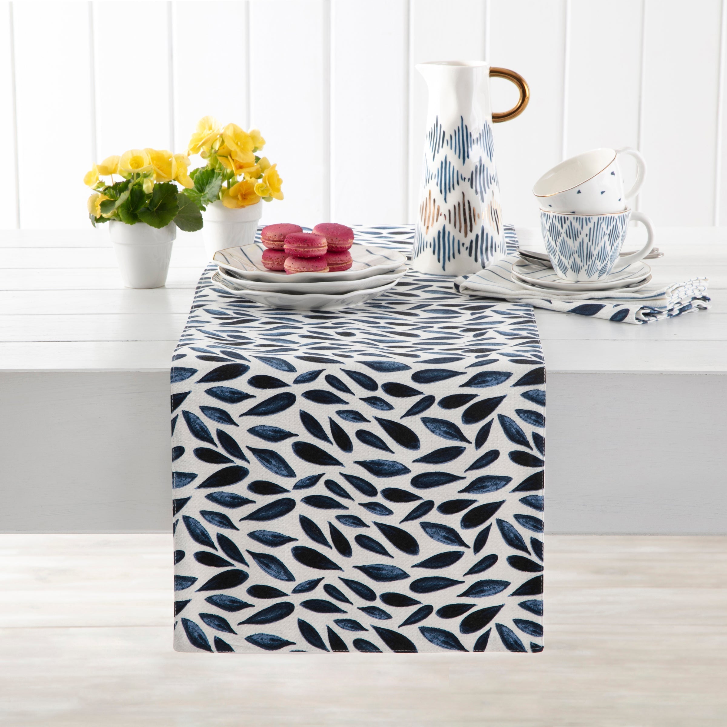 Lenox Heritage Lenox Heritage Blue Bay Reversible Table Runner - Image 2