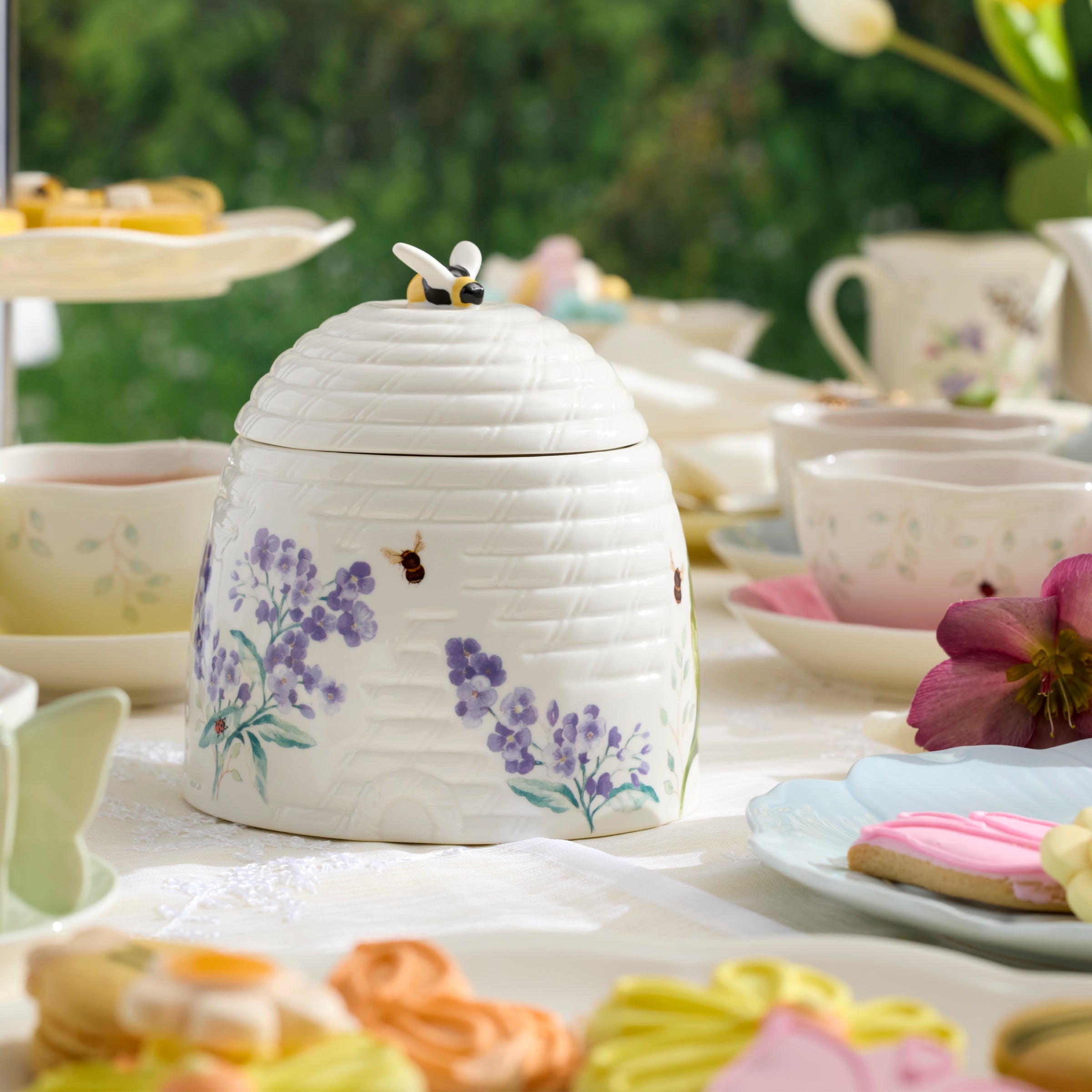 Lenox Heritage Lenox Heritage Butterfly Meadow Honeycomb Candy Jar - Image 4
