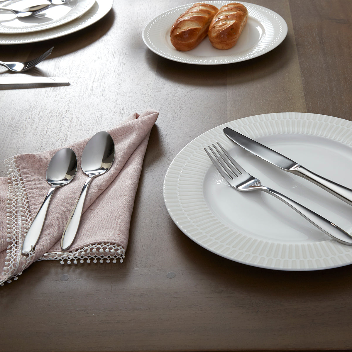 Lenox Heritage Lenox Heritage Mooncrest 20-Piece Flatware Set - Image 2