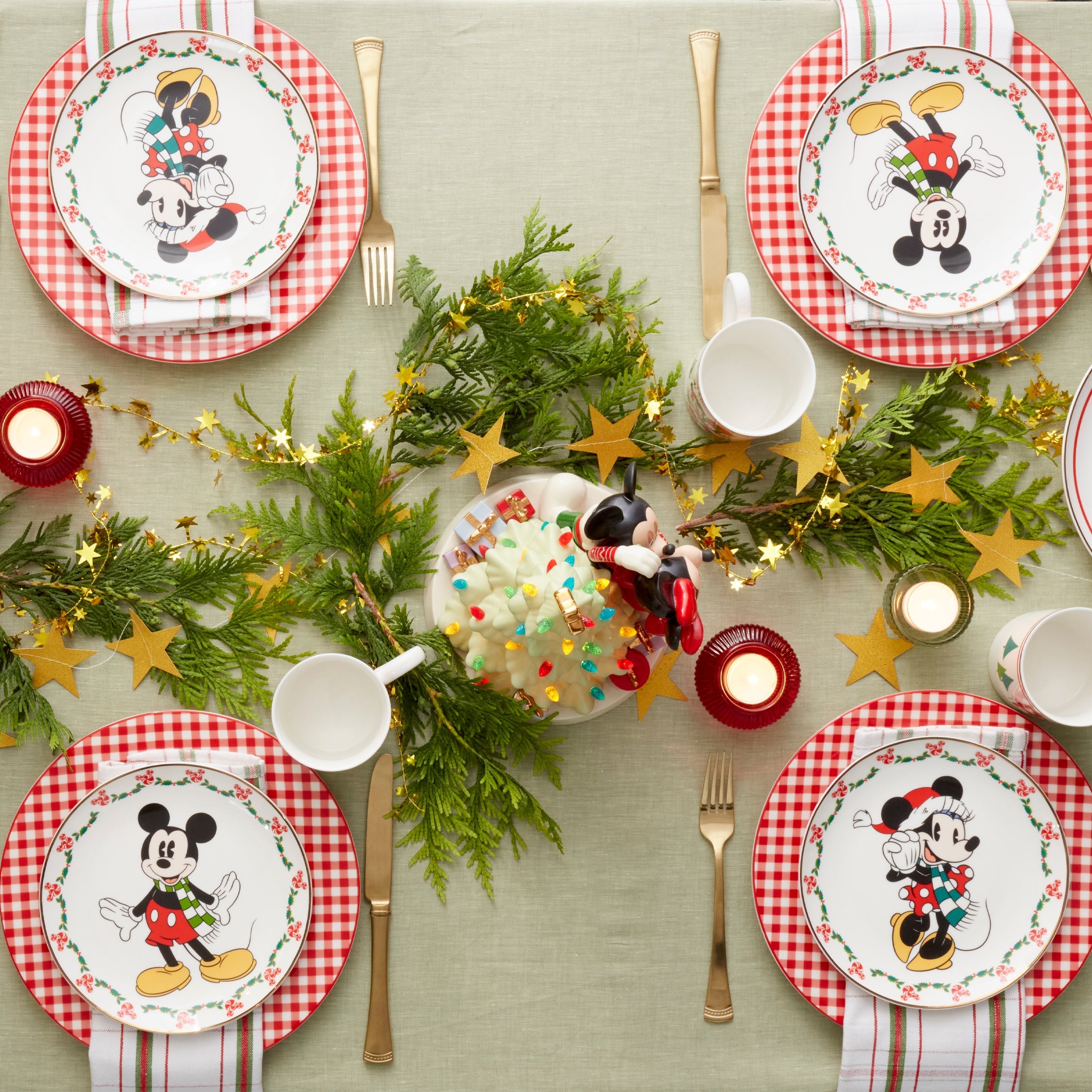 Lenox Heritage Lenox Heritage Disney Holiday 12-Piece Dessert Set - Image 6