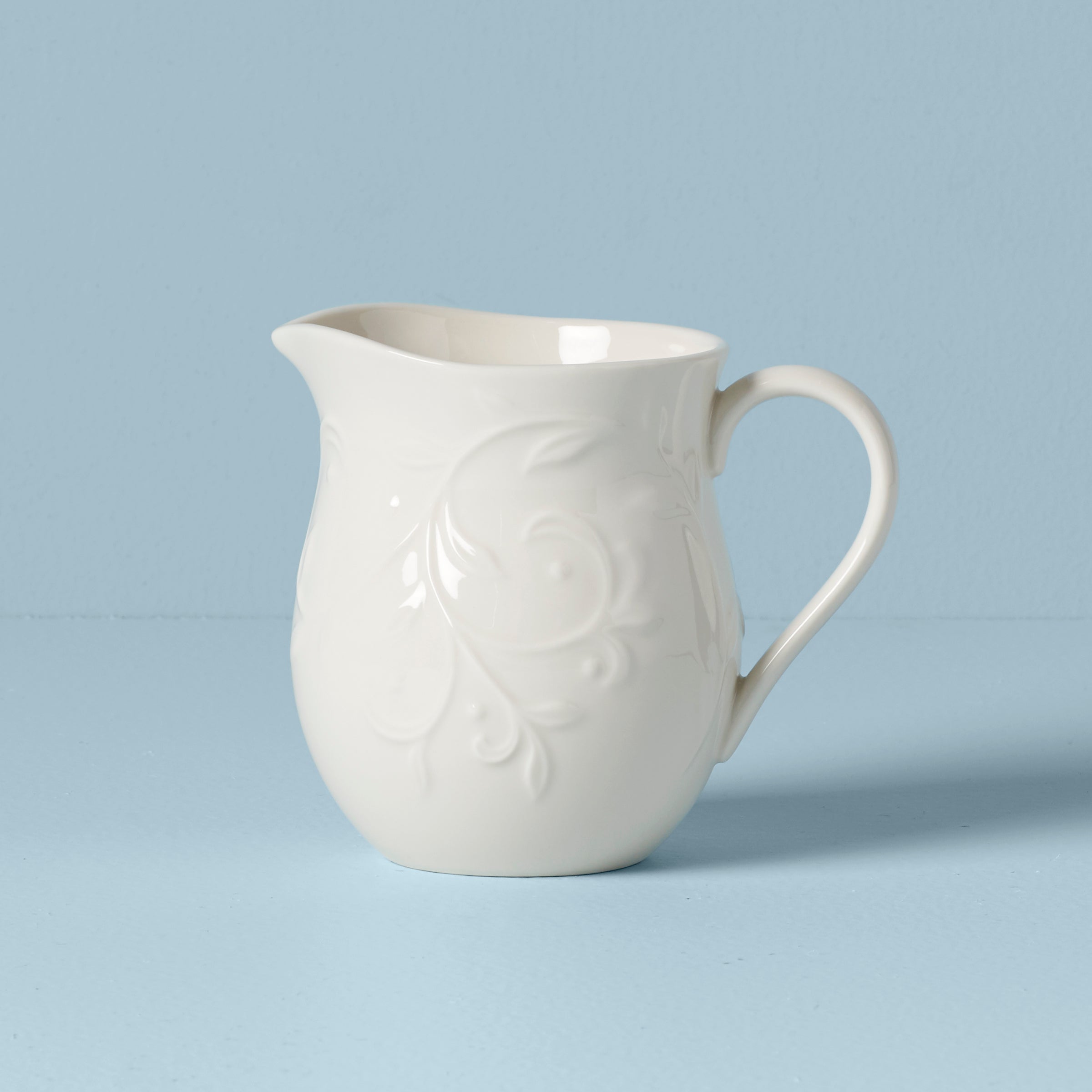 Lenox Heritage Lenox Heritage Opal Innocence Carved Creamer
