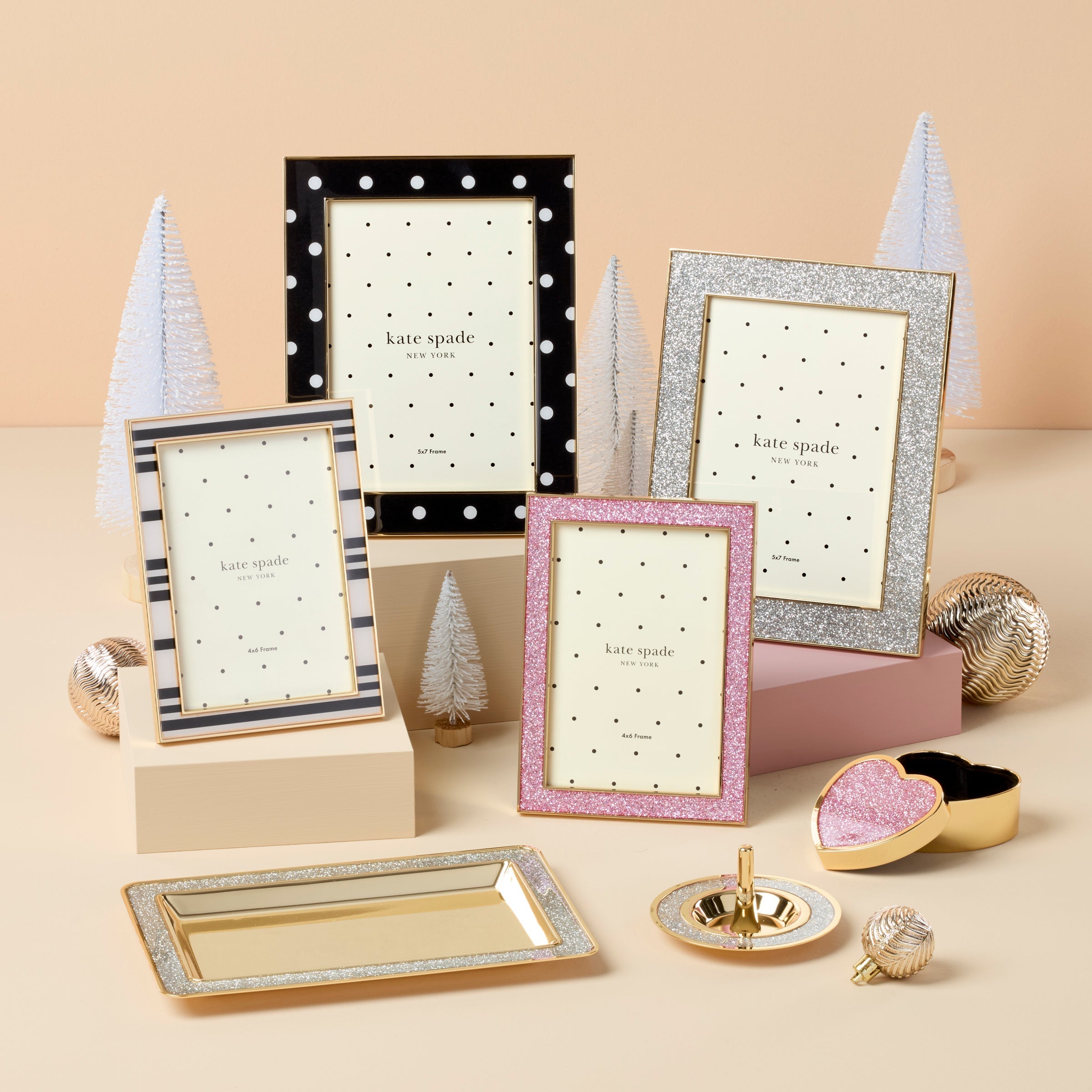 Lenox Heritage Lenox Heritage Sitting Pretty Silver Glitter 5x7 Photo Frame - Image 3