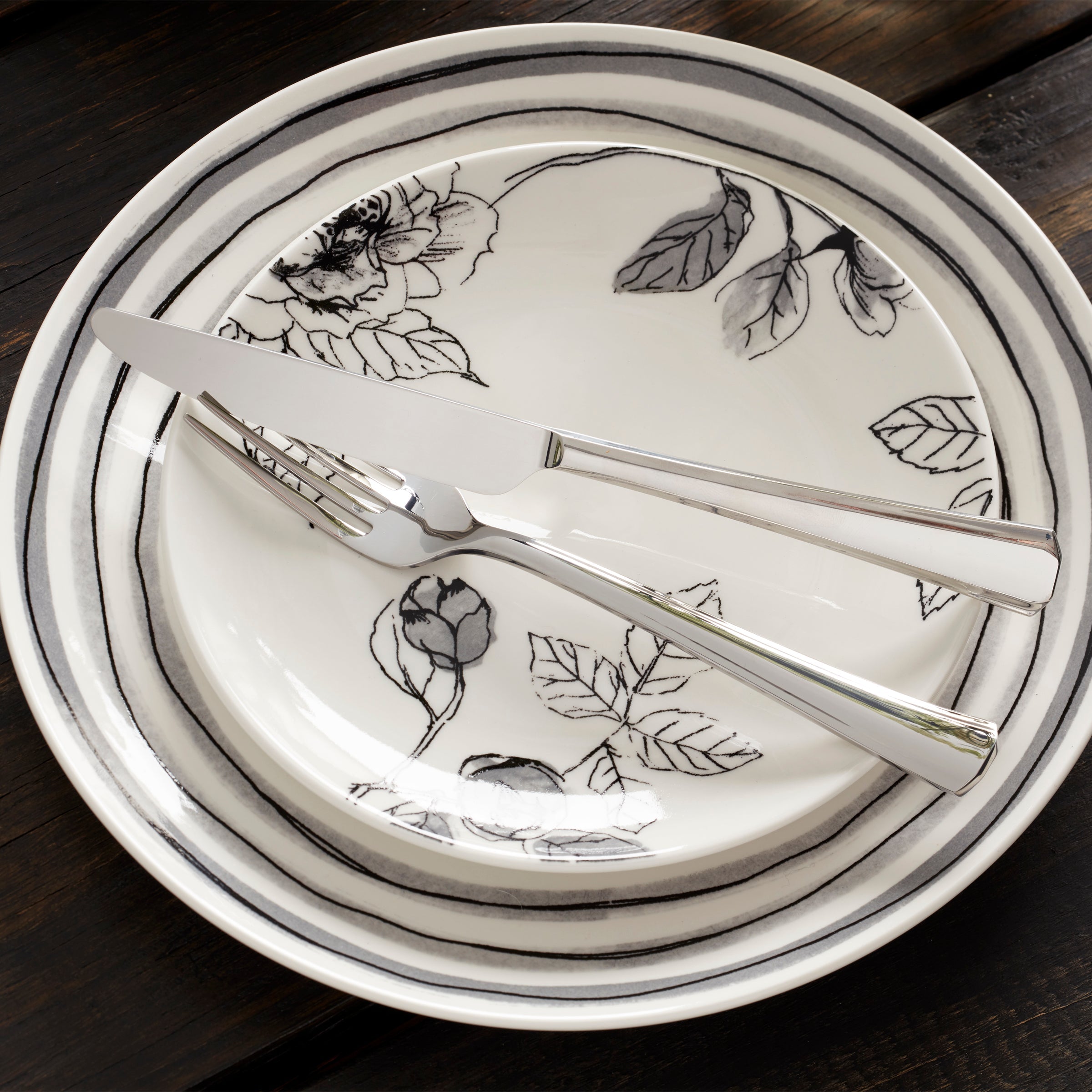 Lenox Heritage Lenox Heritage Bleeker 20-Piece Flatware Set - Image 2