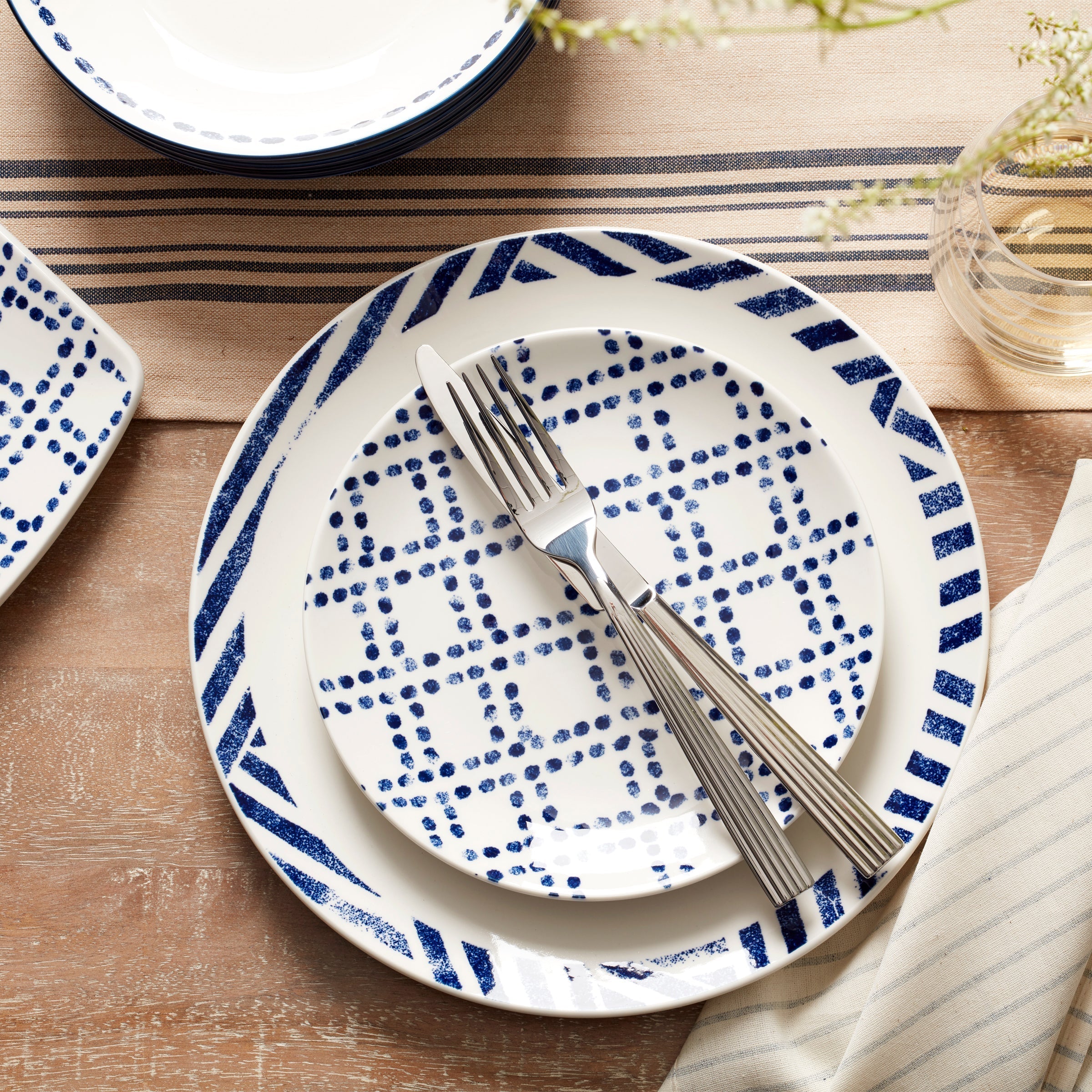 Lenox Heritage Lenox Heritage Harbour 12-Piece Dinnerware Set - Image 4