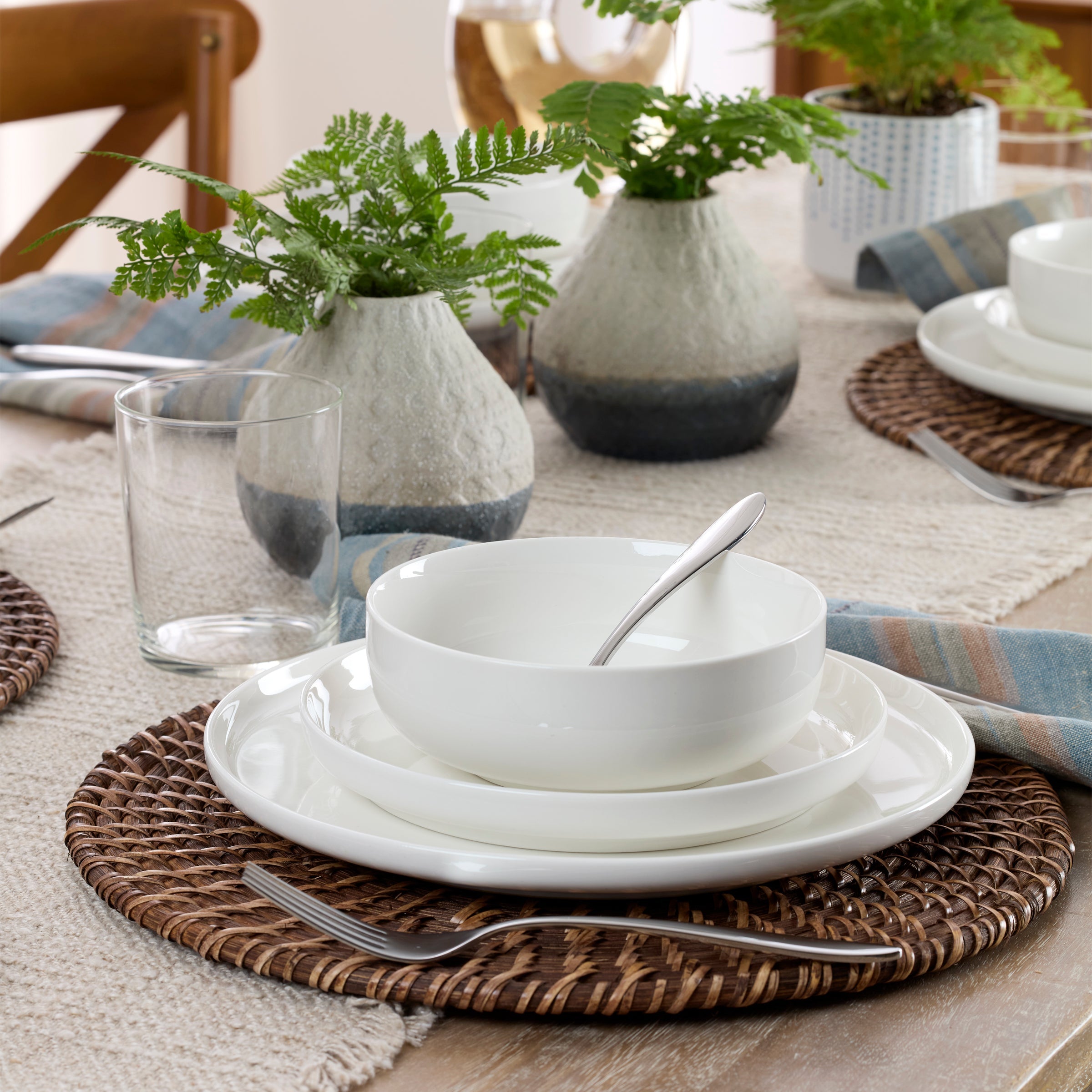 Lenox Heritage Lenox Heritage 24 Seven White 18-Piece Dinnerware Set - Image 4