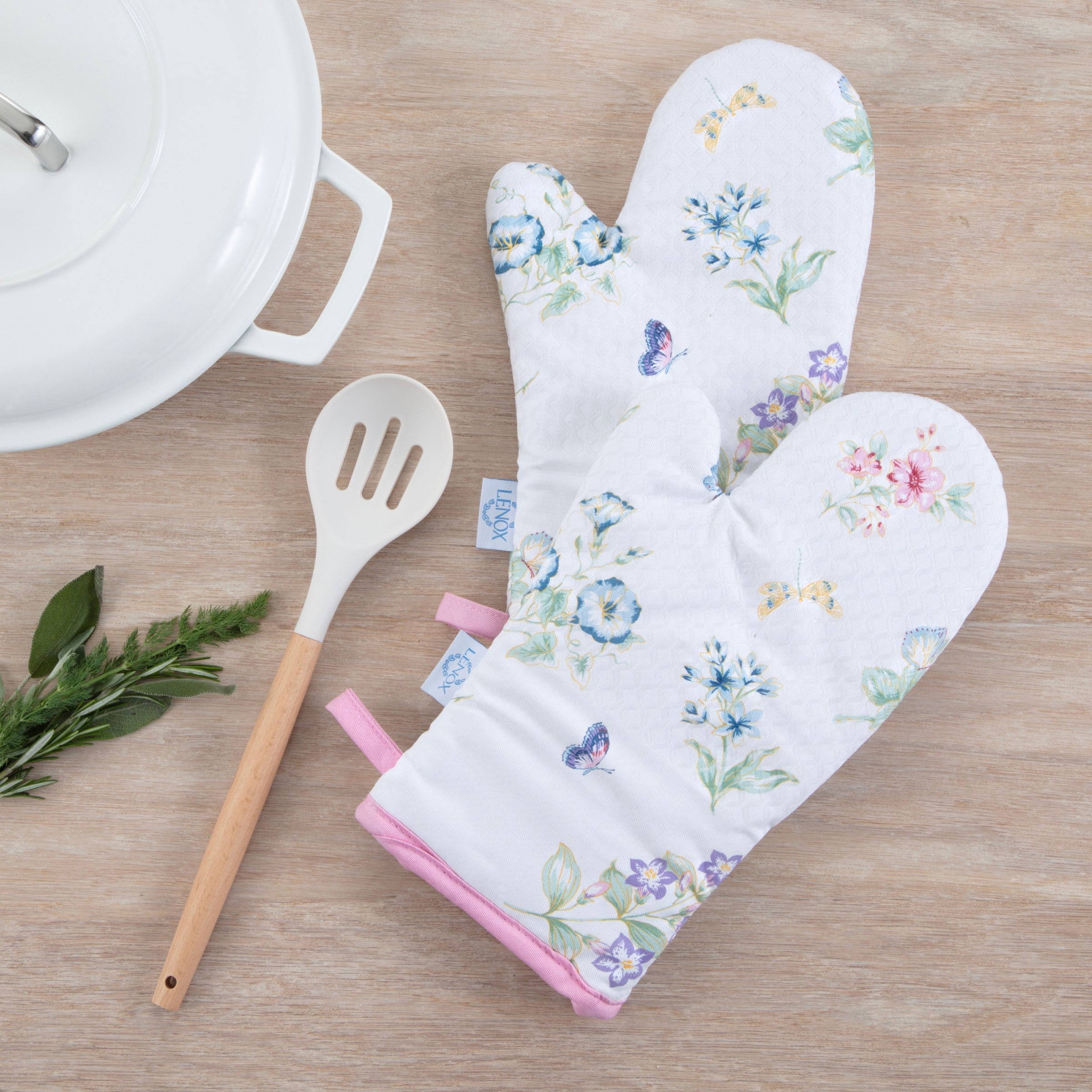 Lenox Heritage Lenox Heritage Butterfly Meadow Oven Mitts, Set of 2