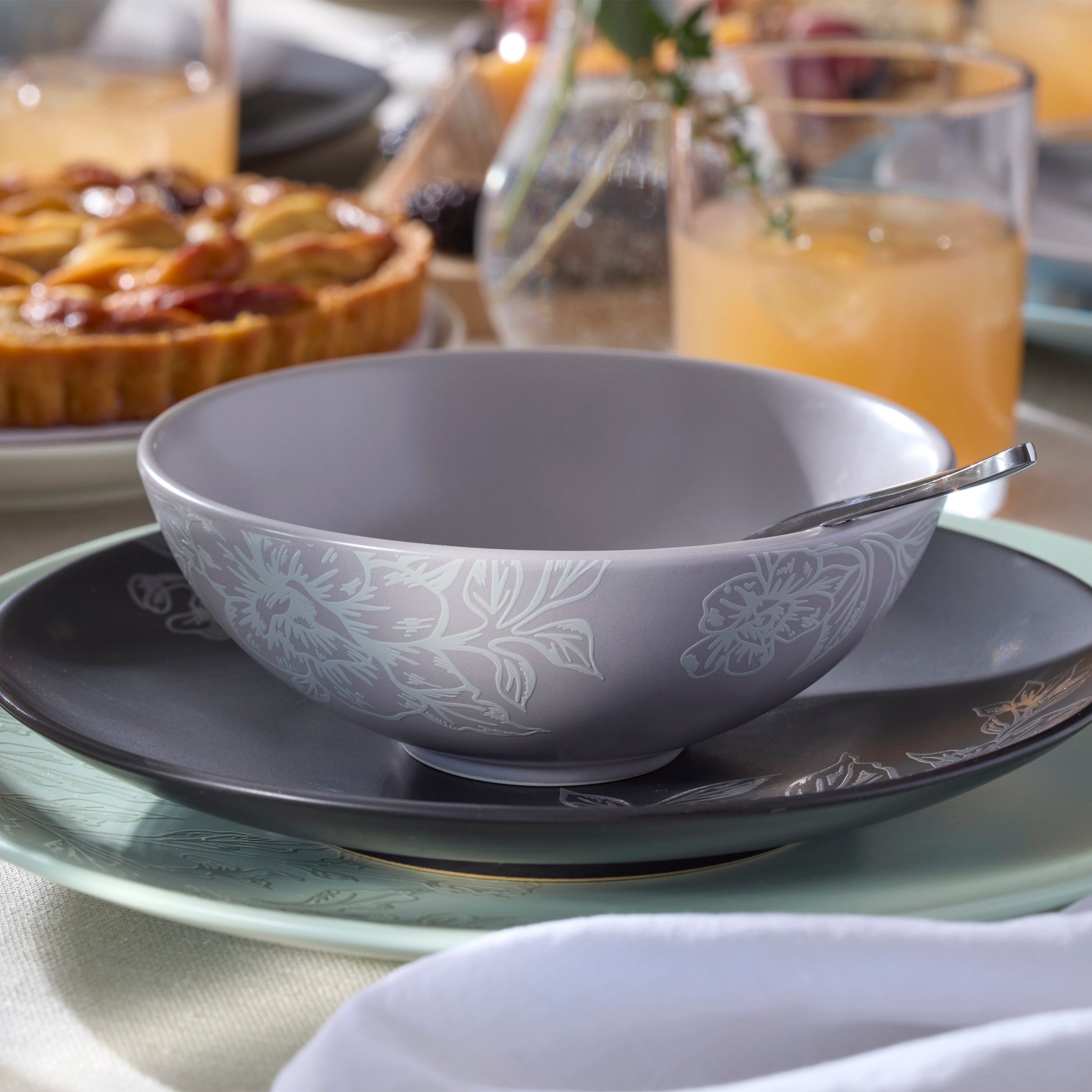Lenox Heritage Lenox Heritage Roseto Soft Sage 12-Piece Dinnerware Set - Image 11