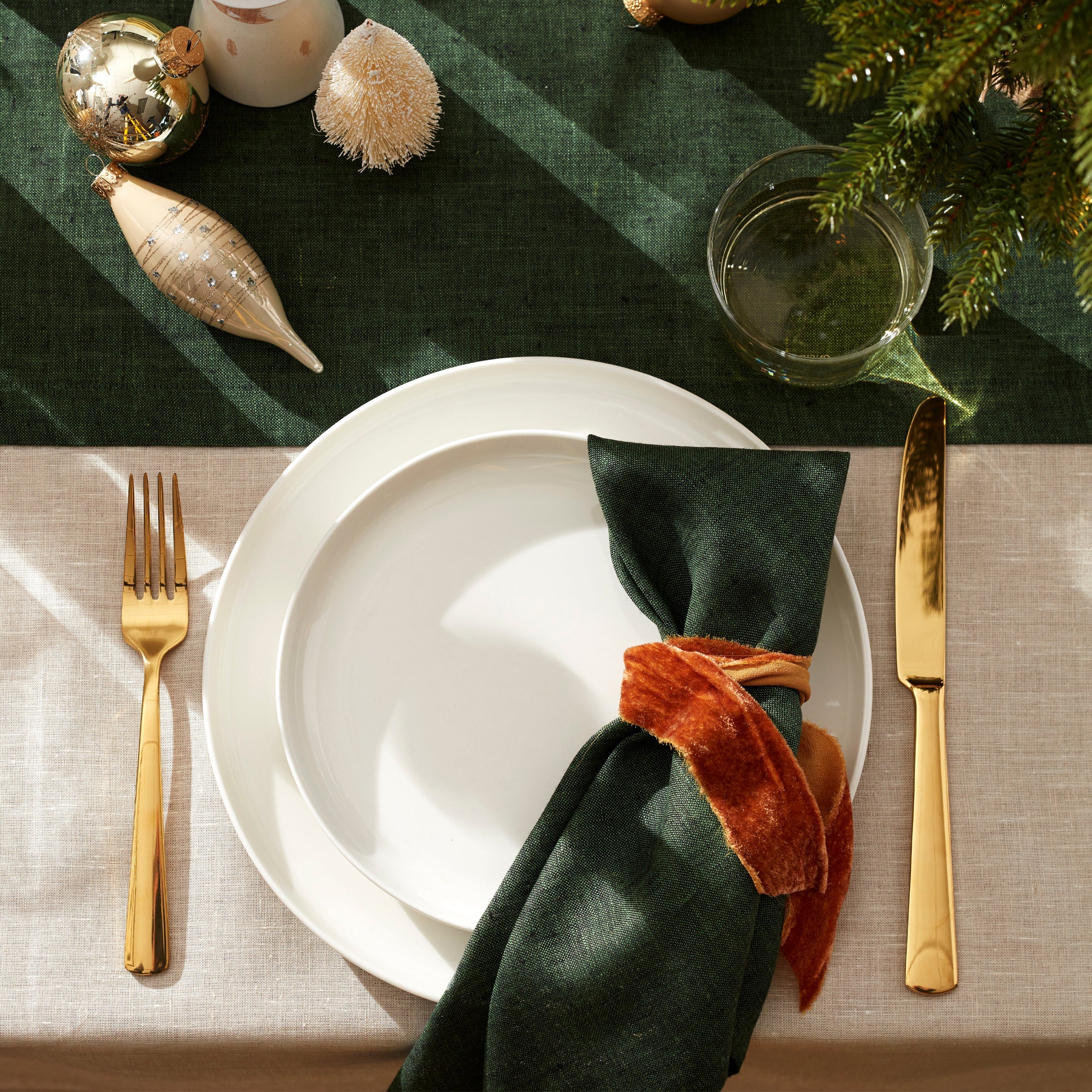 Lenox Heritage Lenox Heritage 24 Seven White 24-Piece Dinnerware Set - Image 3