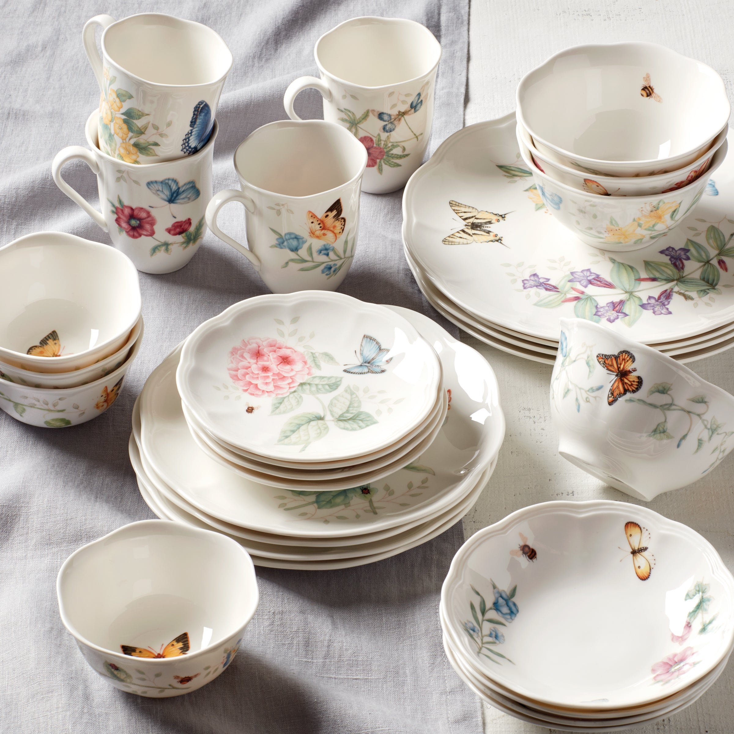 Lenox Heritage Lenox Heritage Butterfly Meadow 28-Piece Dinnerware Set - Image 13