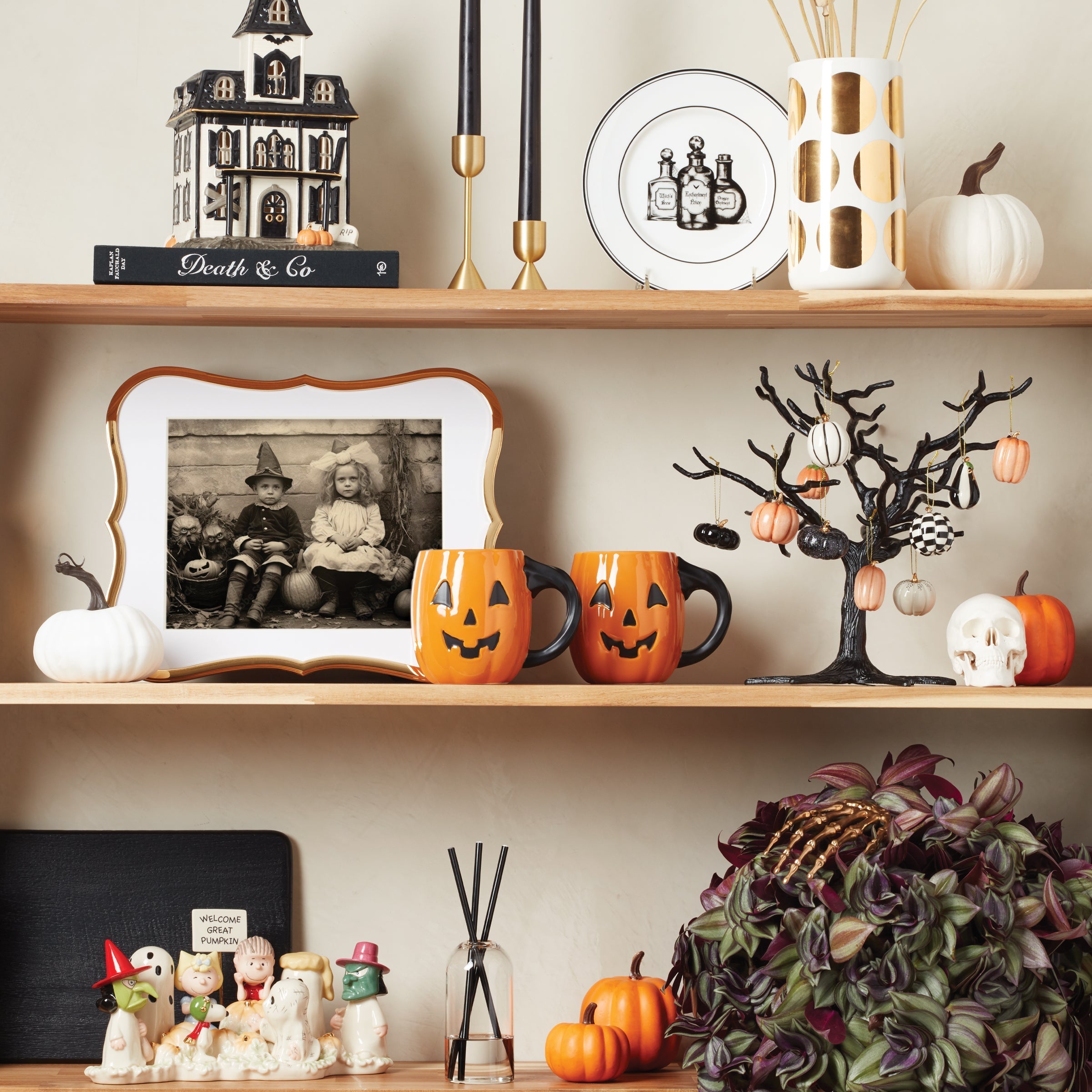 Lenox Heritage Lenox Heritage Welcome Great Pumpkin Figurine - Image 2
