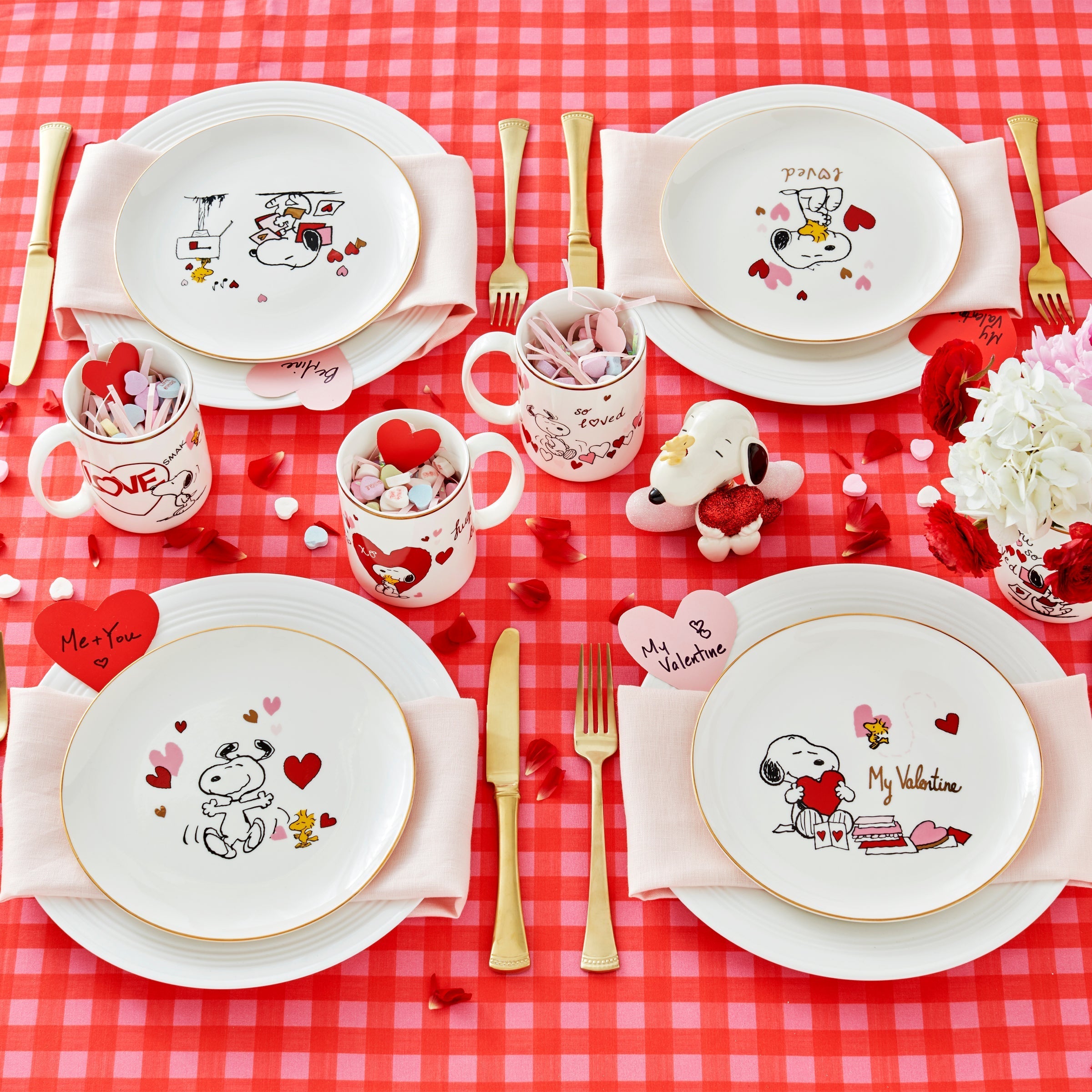Lenox Heritage Lenox Heritage Snoopy Valentine's Day Accent Plates, Set of 4 - Image 2