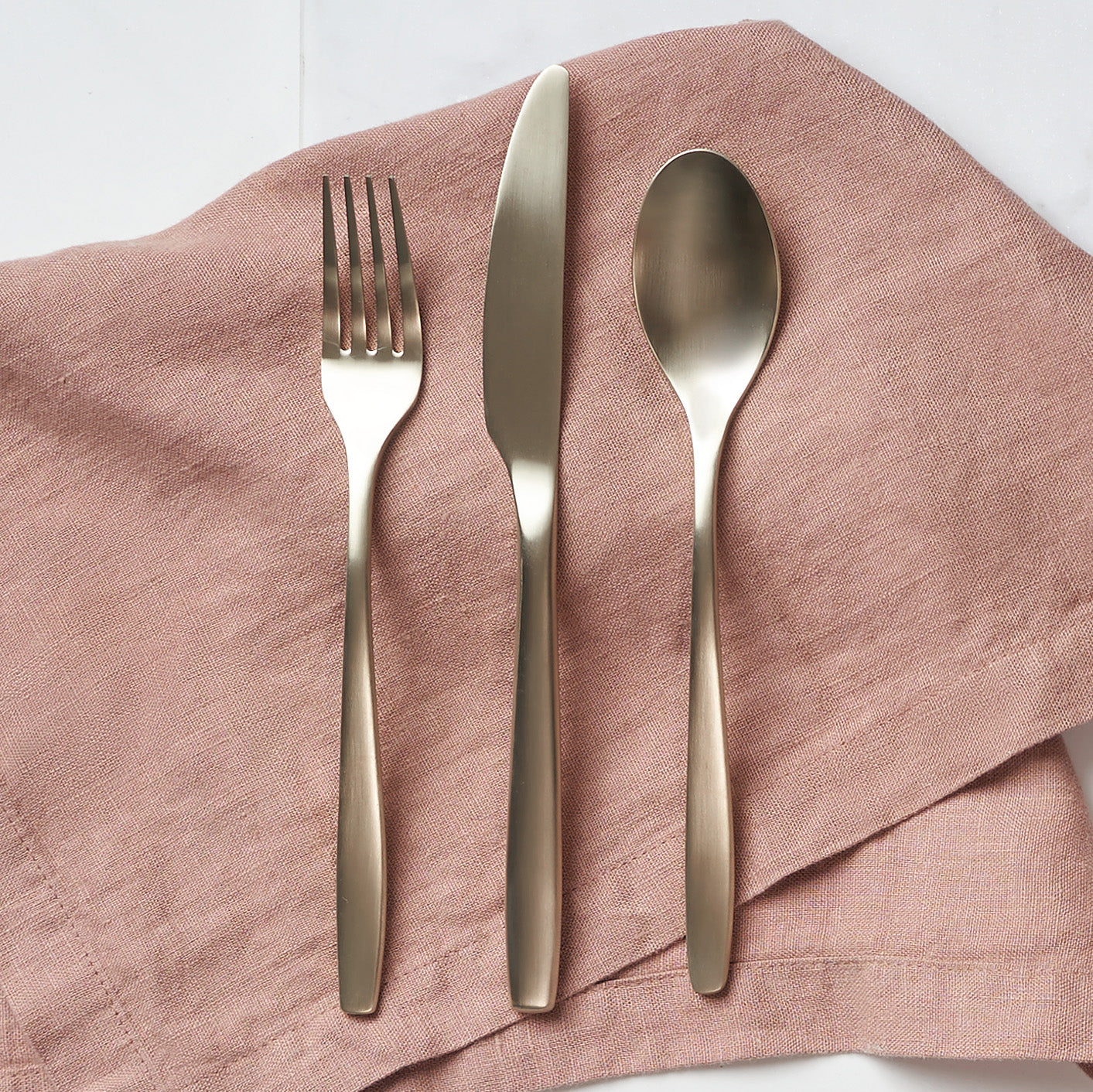 Lenox Heritage Lenox Heritage Averie Champagne Satin 20-Piece Flatware Set