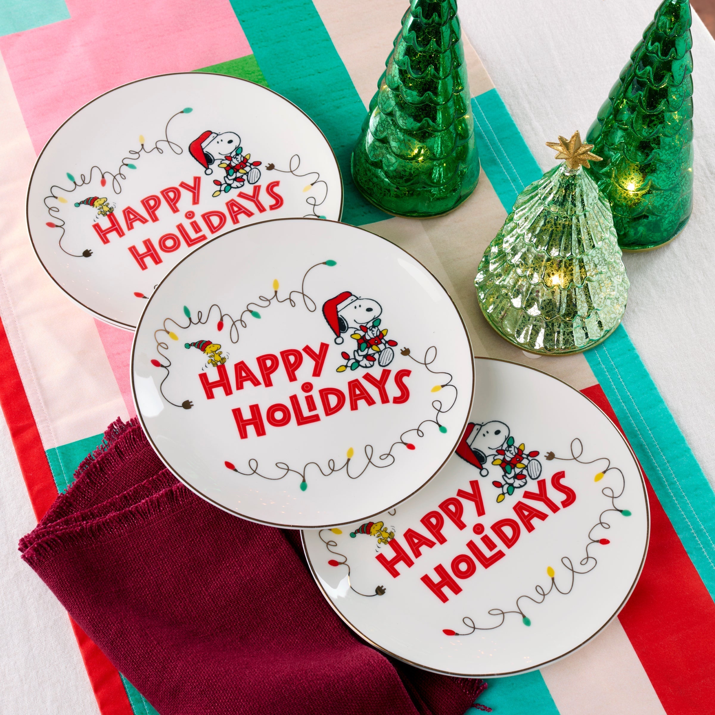 Lenox Heritage Lenox Heritage Snoopy Christmas Accent Plates, Set of 4 - Image 3