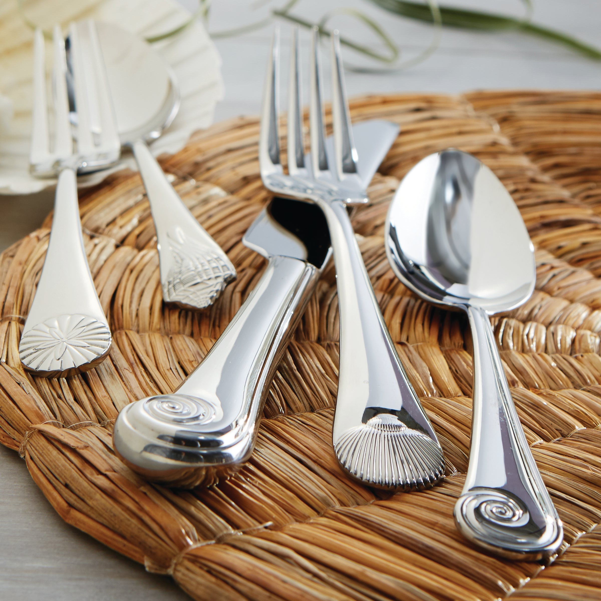 Lenox Heritage Lenox Heritage Sea Shell 5-Piece Place Setting - Image 2