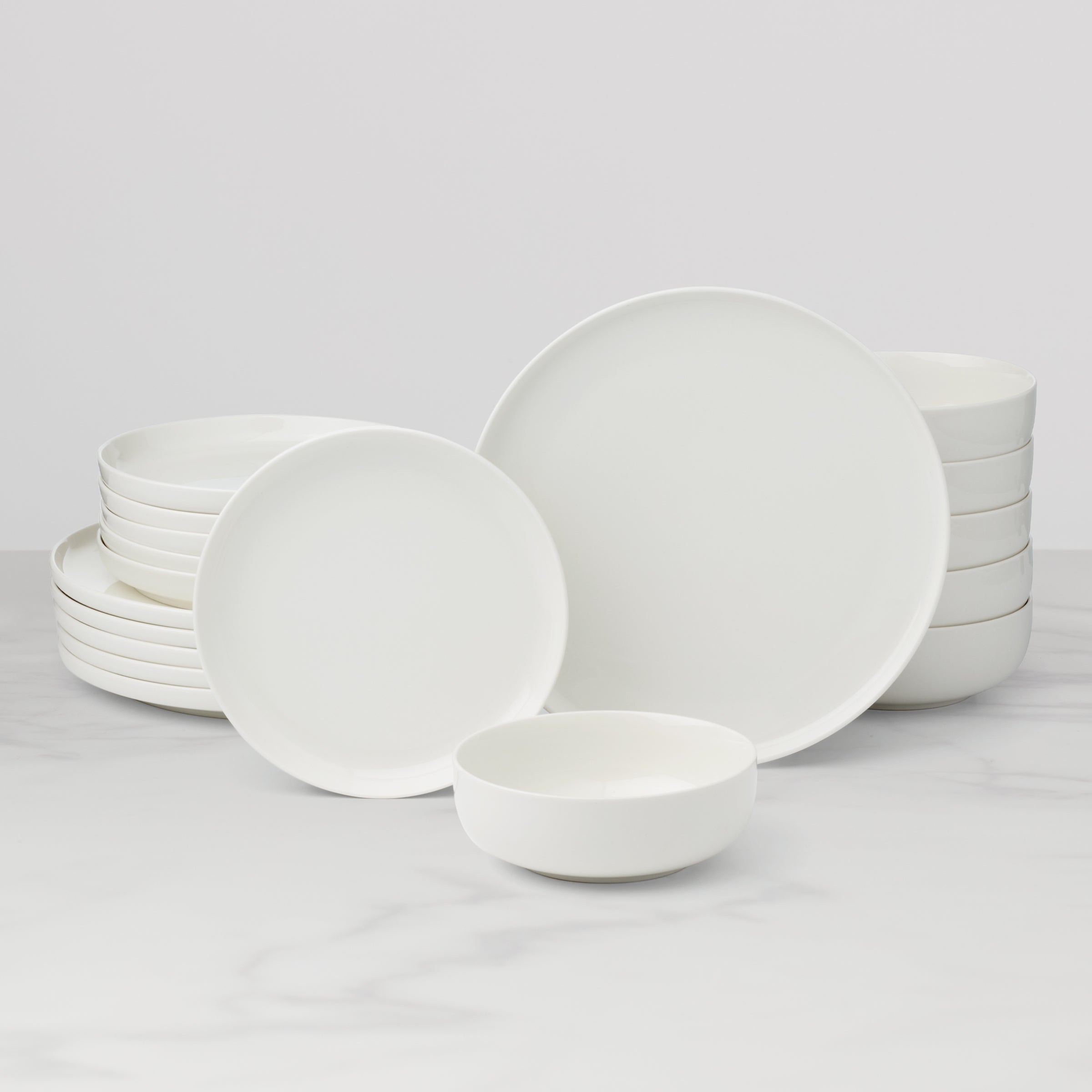 Lenox Heritage Lenox Heritage 24 Seven White 18-Piece Dinnerware Set
