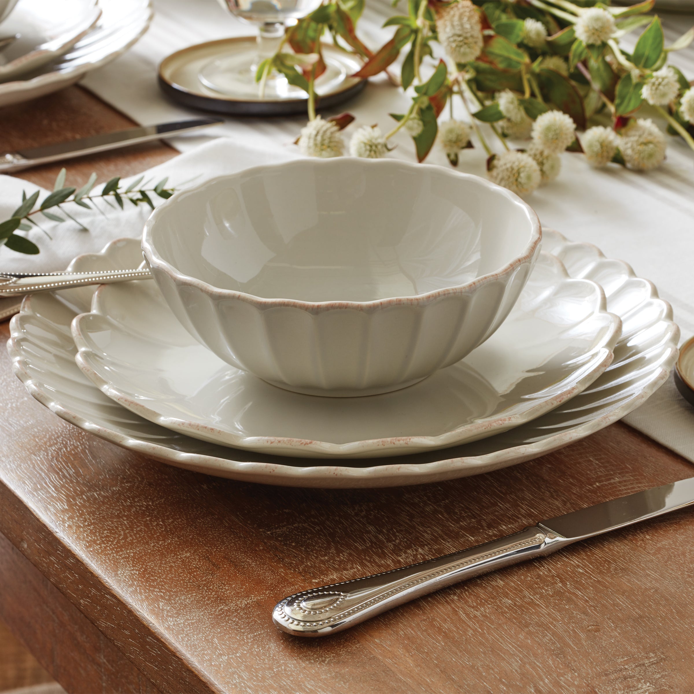 Lenox Heritage Lenox Heritage French Perle Scallop White 24-Piece Dinnerware Set - Image 2
