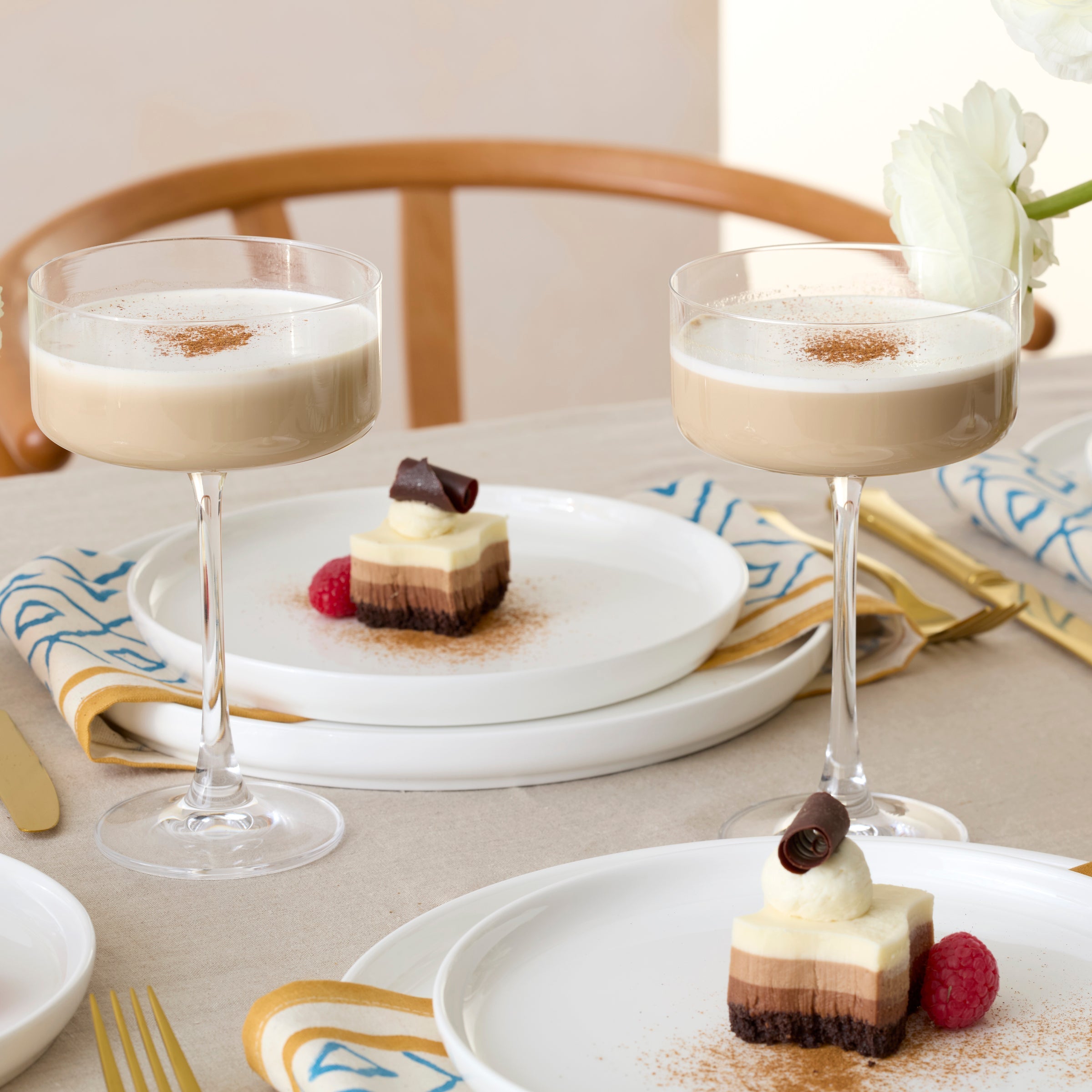 Lenox Heritage Lenox Heritage Modern White 24-Piece Dinnerware Set - Image 7