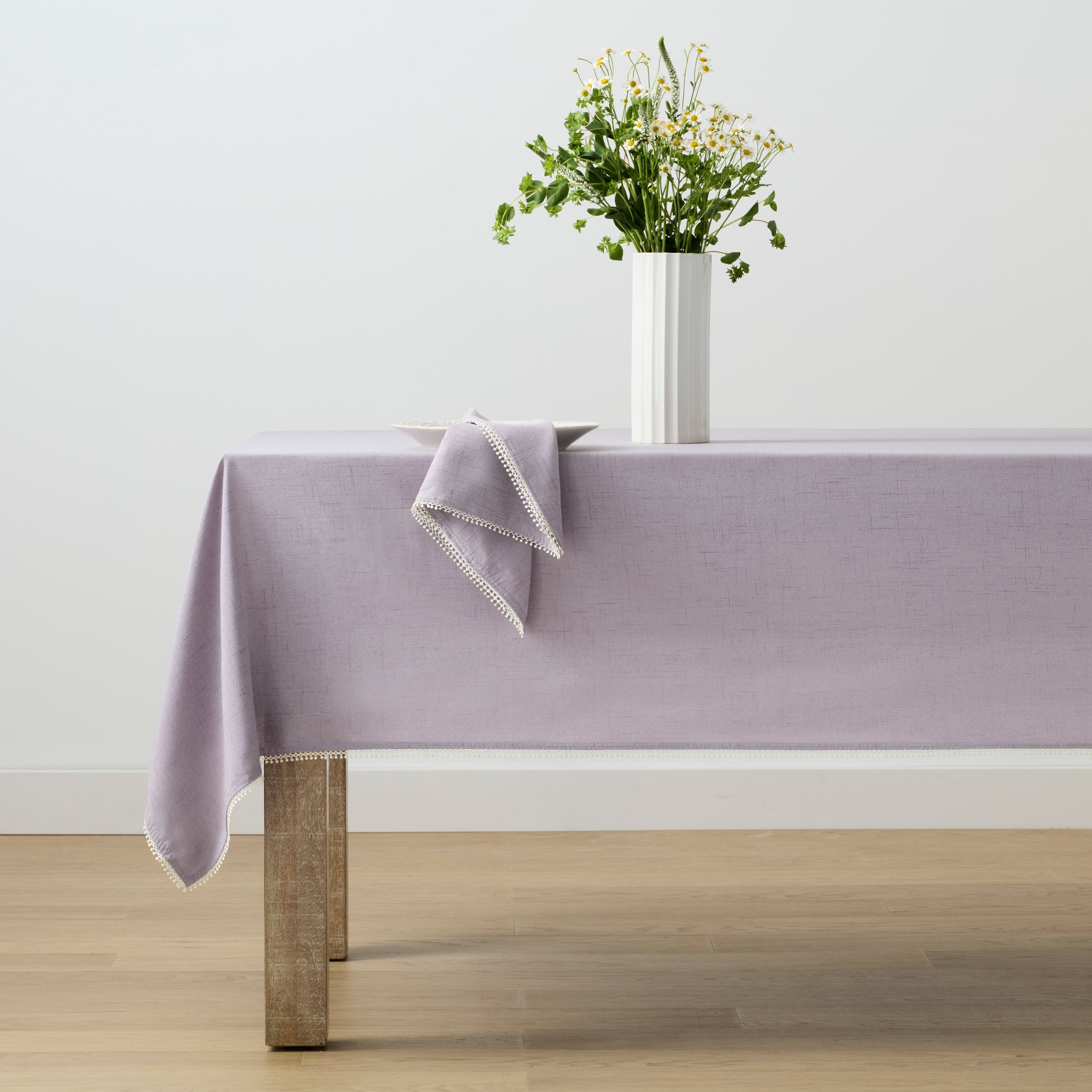Lenox Heritage Lenox Heritage French Perle Violet 60x84 Tablecloth - Image 3