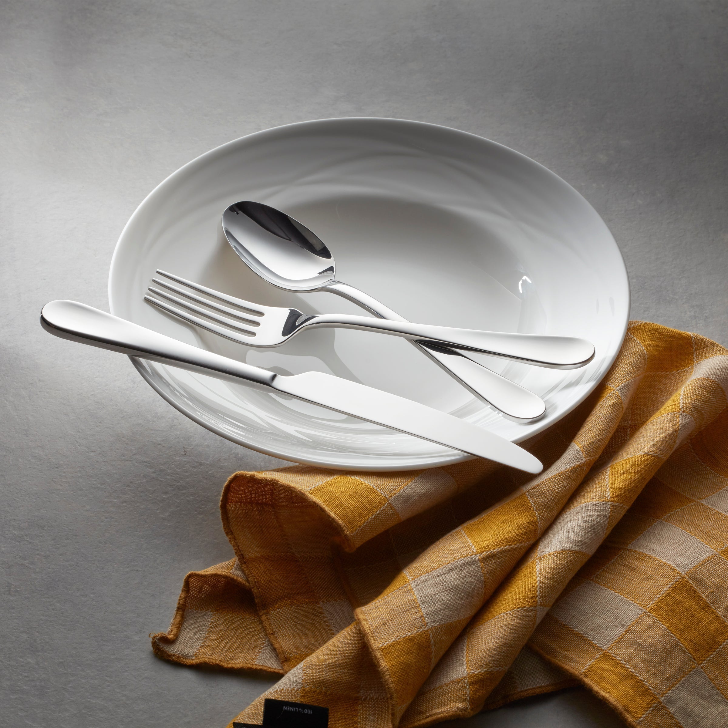 Lenox Heritage Lenox Heritage Grant 20-Piece Flatware Set - Image 5