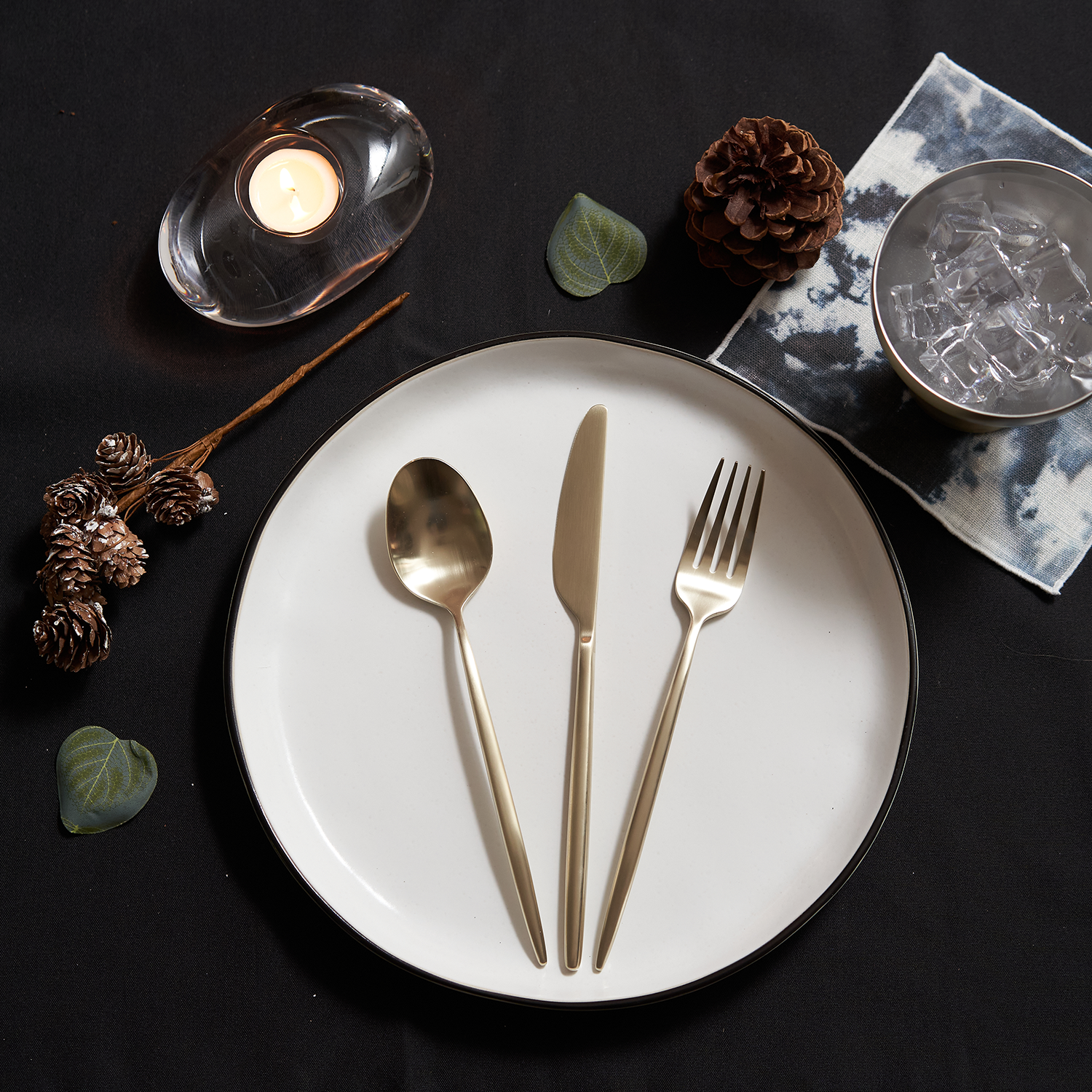 Lenox Heritage Lenox Heritage Gaze Champagne Satin 20-Piece Flatware Set - Image 9