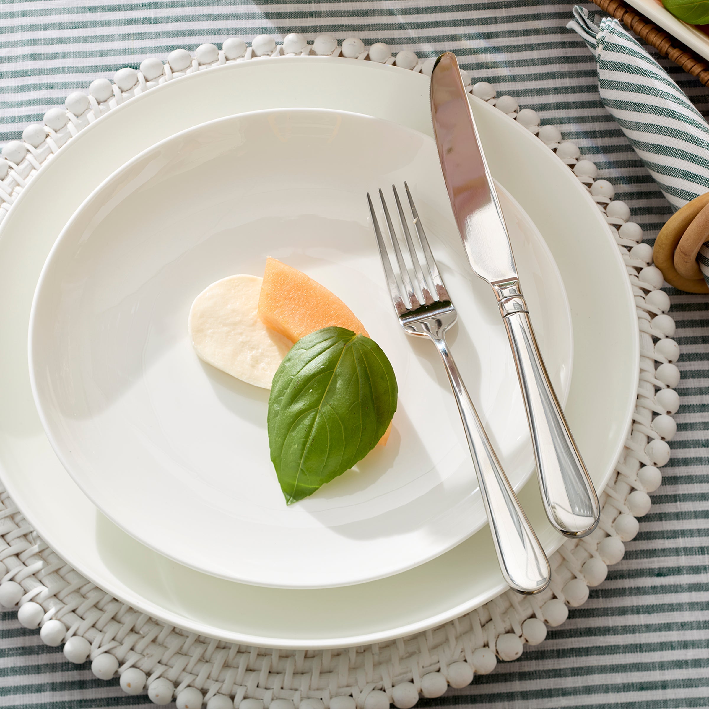 Lenox Heritage Lenox Heritage Studio 1414 Coupe 12-Piece Dinnerware Set - Image 8