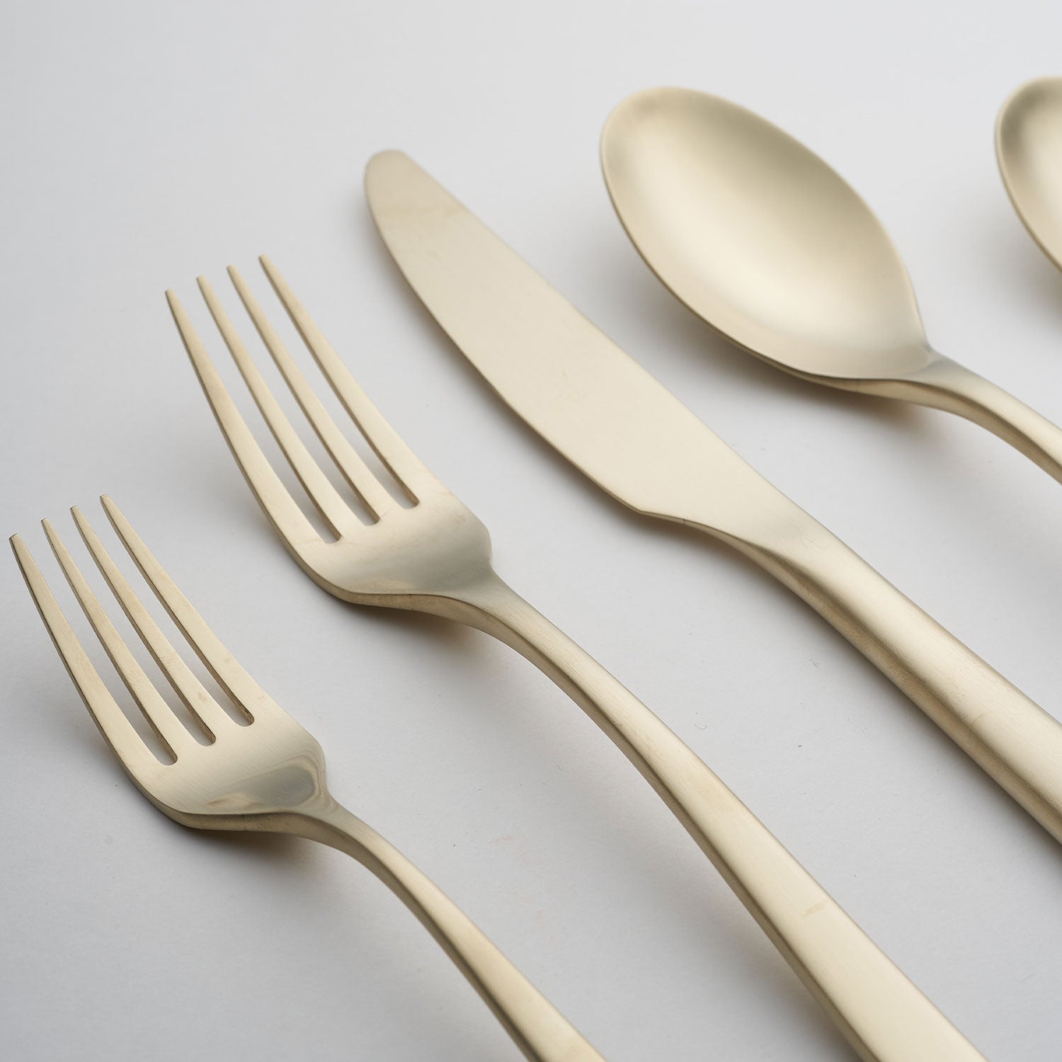 Lenox Heritage Lenox Heritage Averie Champagne Satin 20-Piece Flatware Set - Image 4
