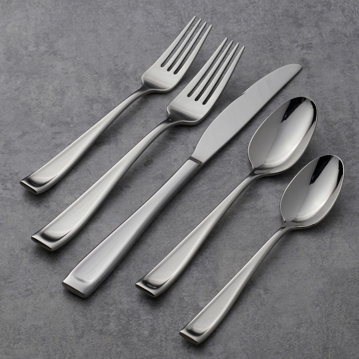 Lenox Heritage Lenox Heritage Moda 65-Piece Flatware Set - Image 4