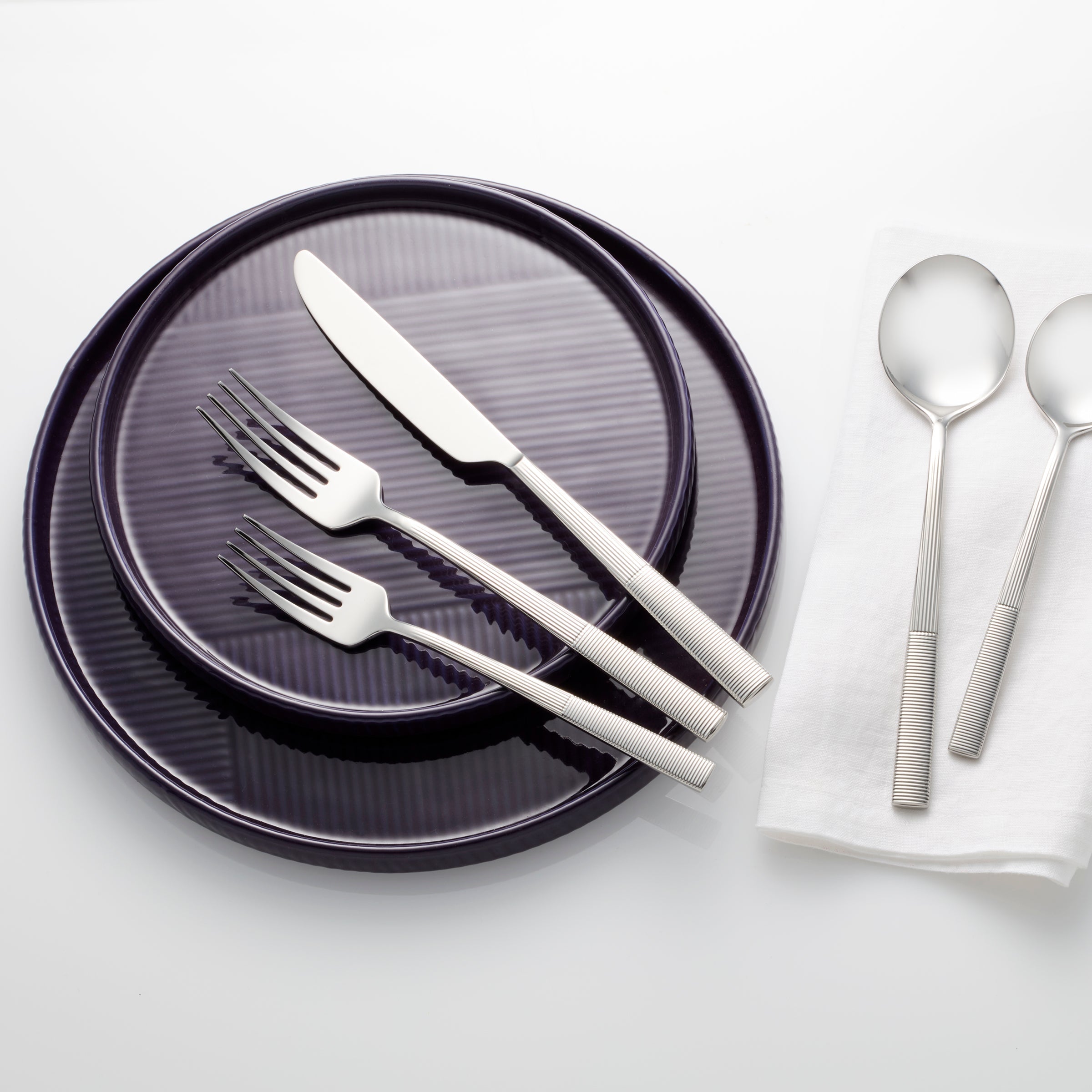 Lenox Heritage Lenox Heritage Modulus Nightshade 16-Piece Dinnerware Set - Image 3