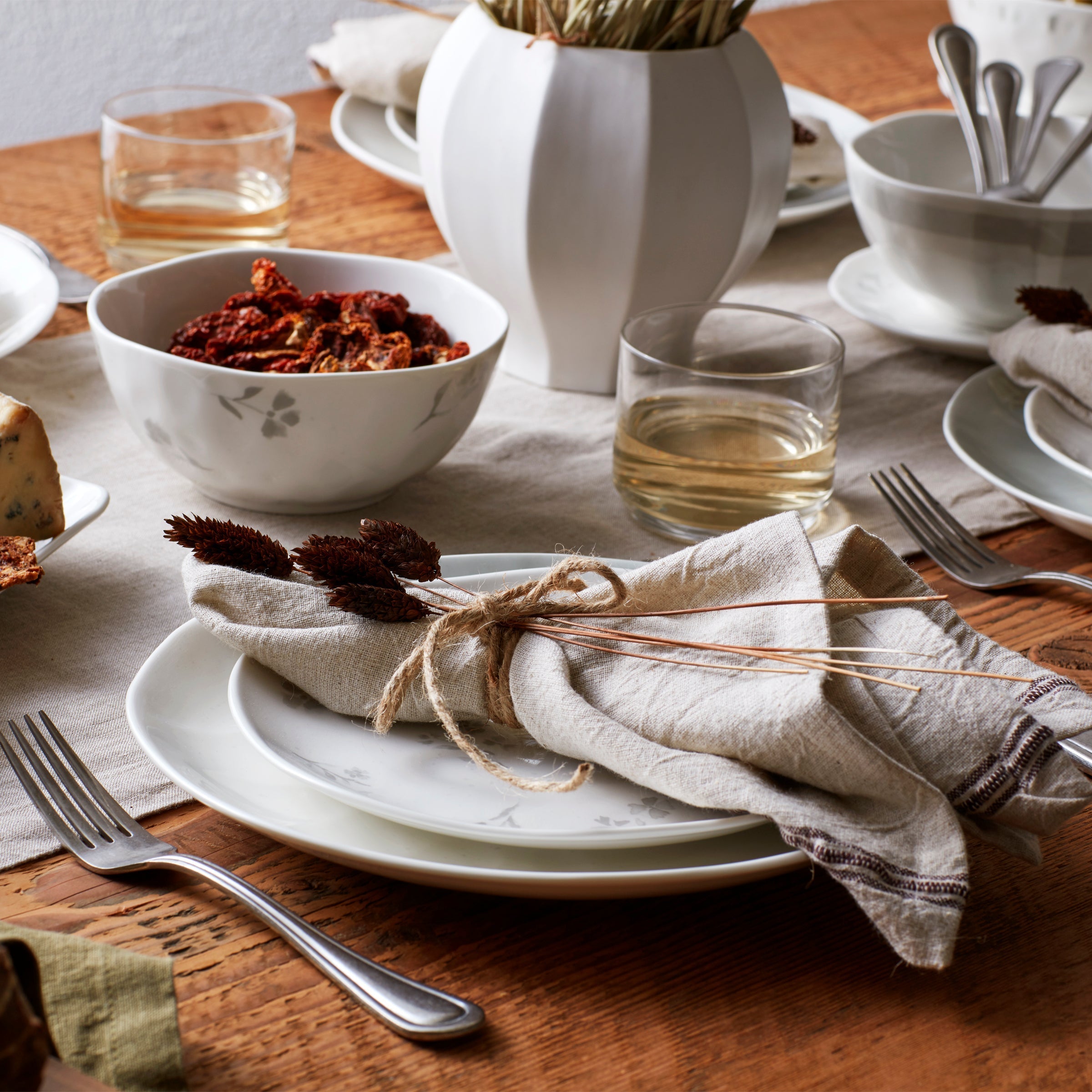 Lenox Heritage Lenox Heritage Oyster Bay 12-Piece Dinnerware Set - Image 7