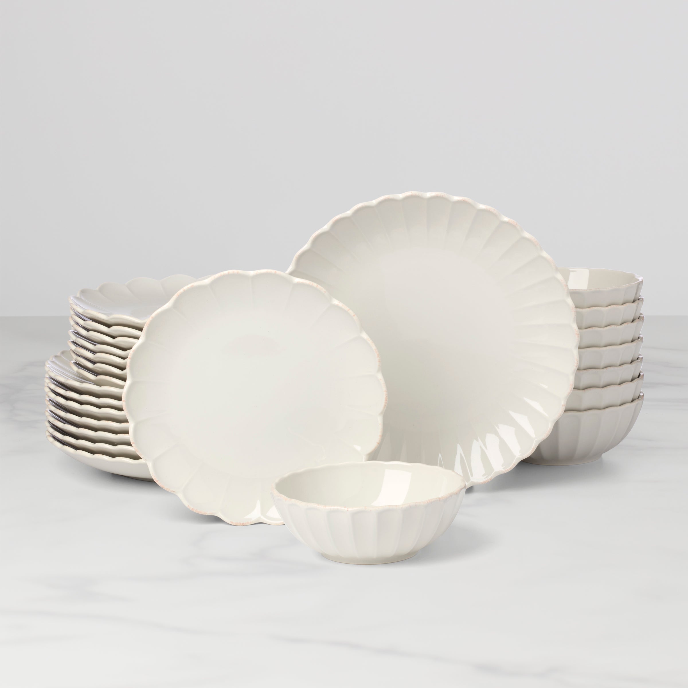 Lenox Heritage Lenox Heritage French Perle Scallop White 24-Piece Dinnerware Set