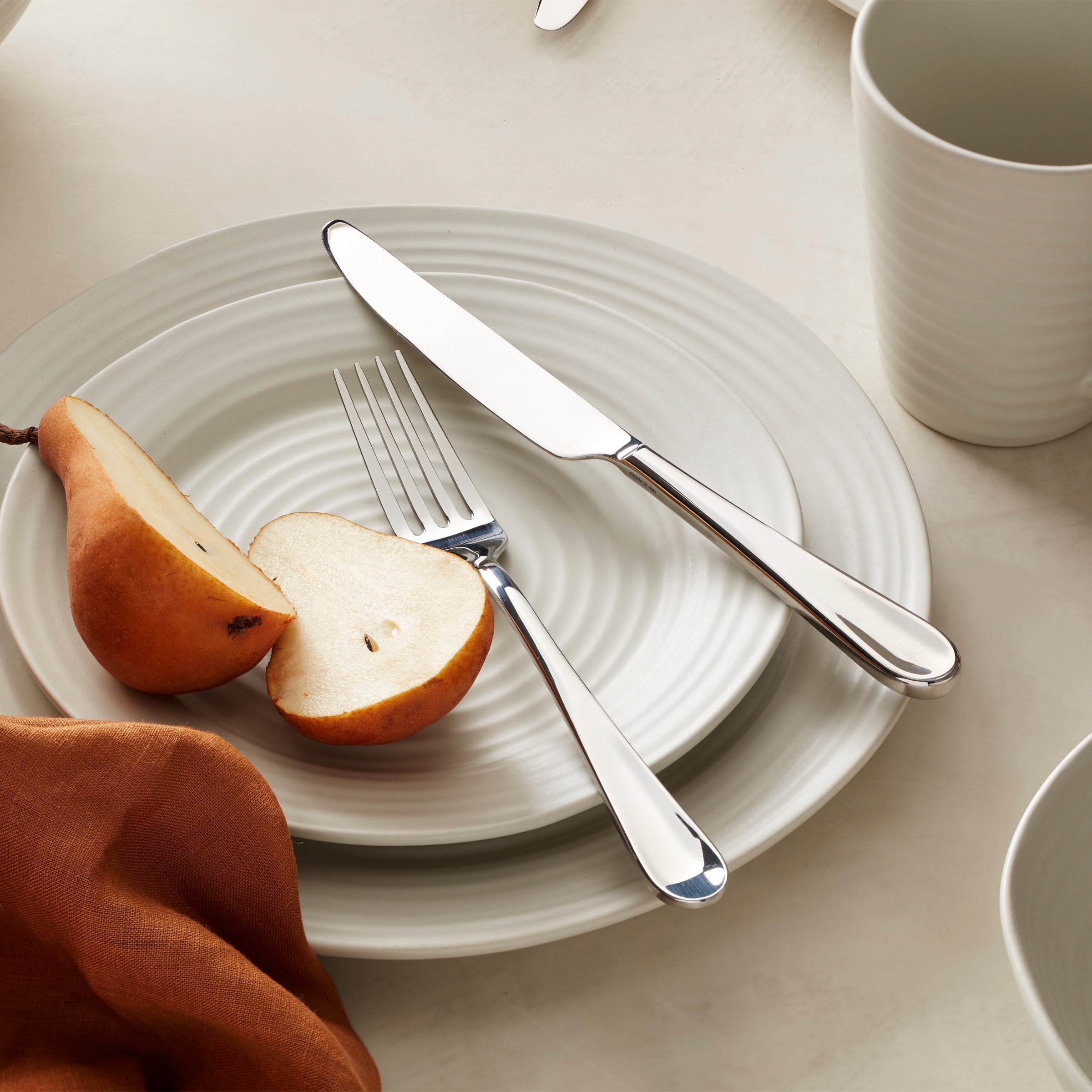Lenox Heritage Lenox Heritage Grant 20-Piece Flatware Set - Image 4