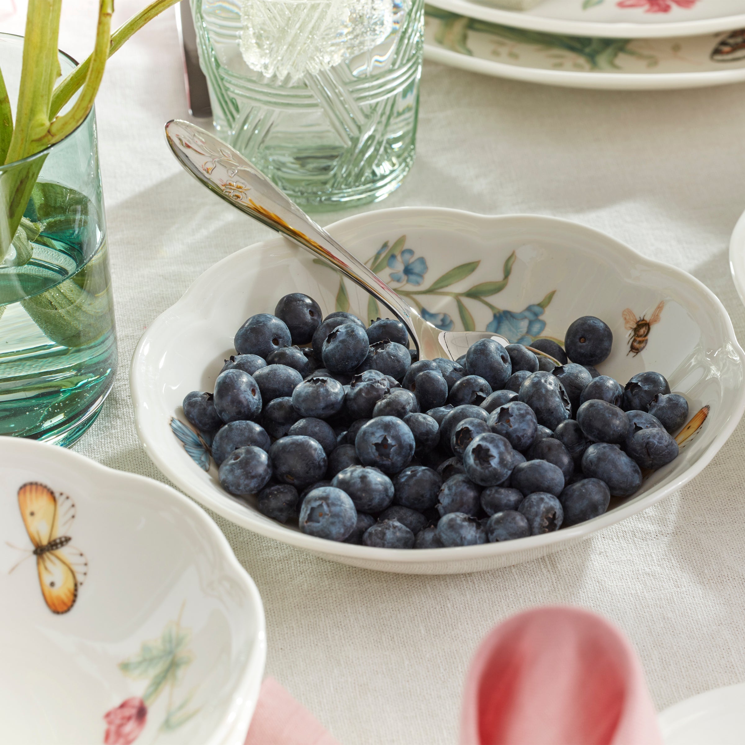Lenox Heritage Lenox Heritage Butterfly Meadow 28-Piece Dinnerware Set - Image 9