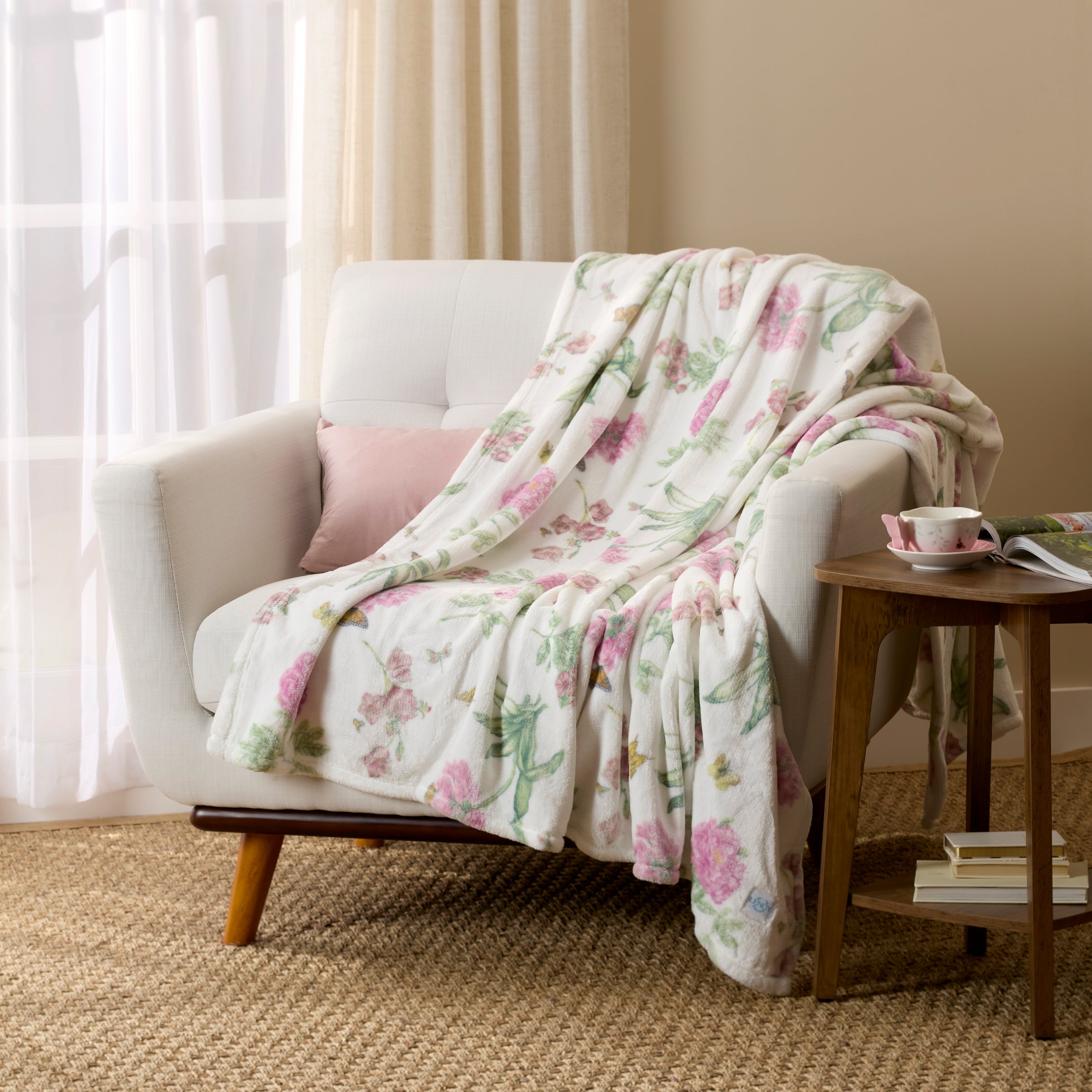 Lenox Heritage Lenox Heritage Butterfly Meadow Bloom Pink Throw Blanket