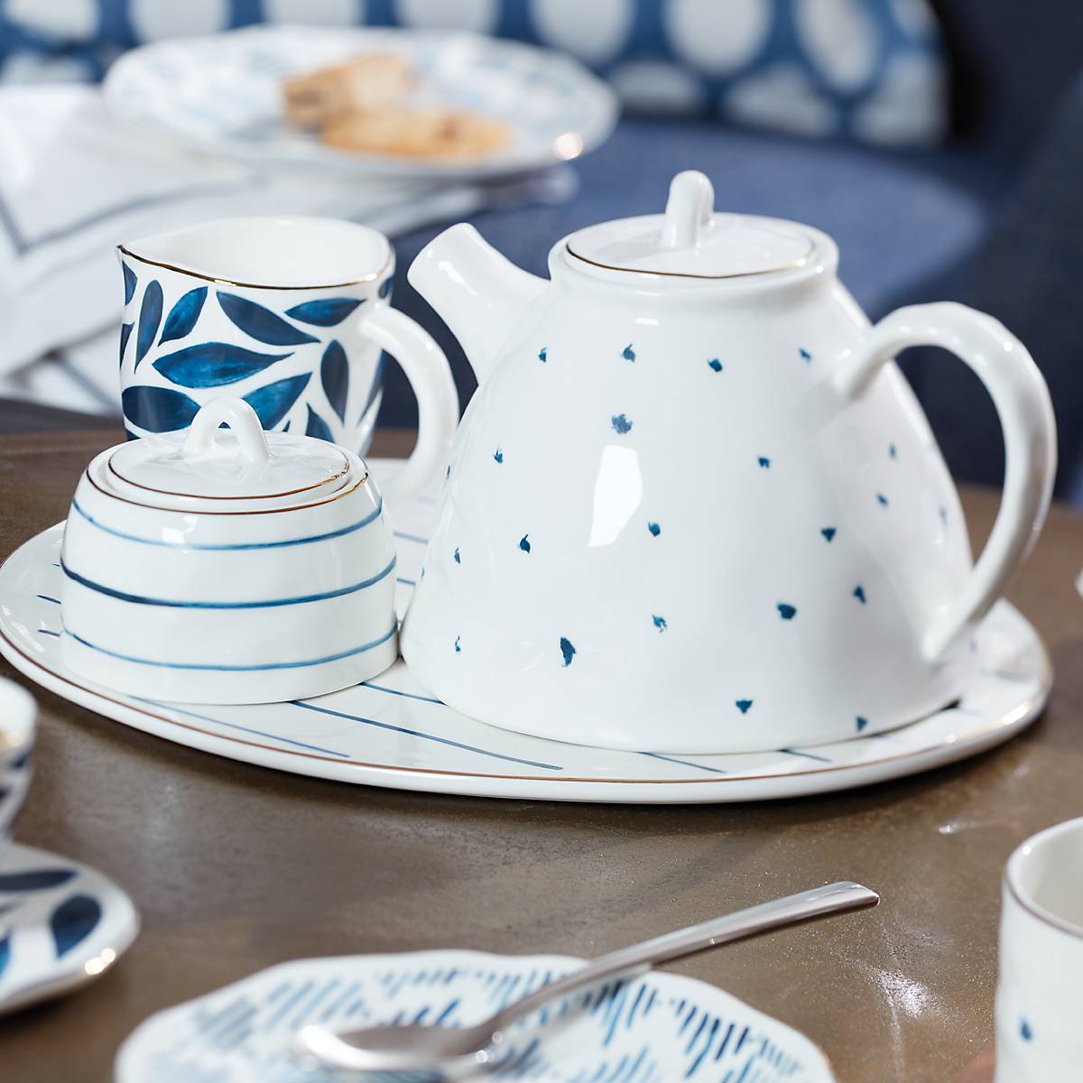 Lenox Heritage Lenox Heritage Blue Bay Teapot - Image 2