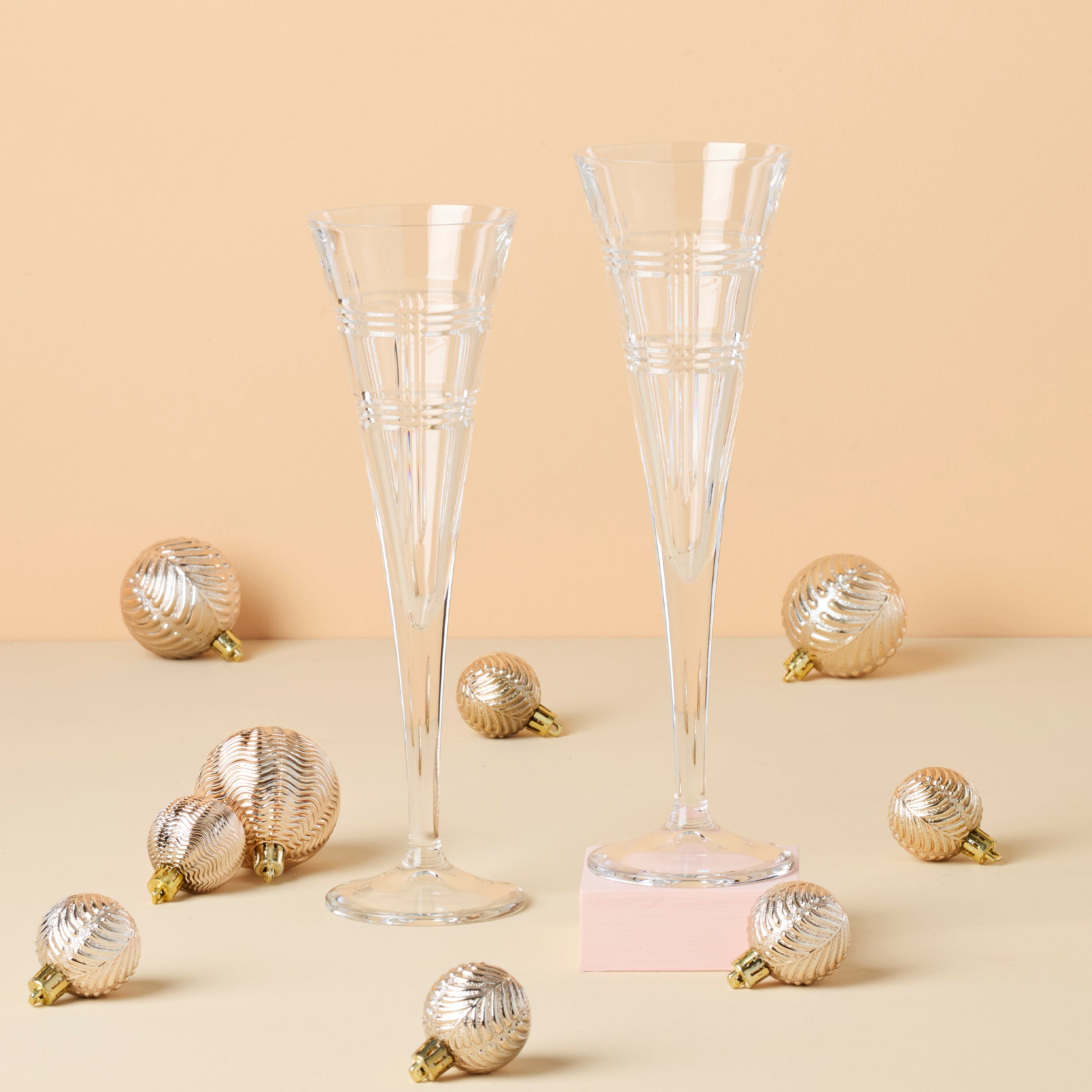 Lenox Heritage Lenox Heritage Hudson Crystal Toasting Flutes, Set of 2 - Image 2