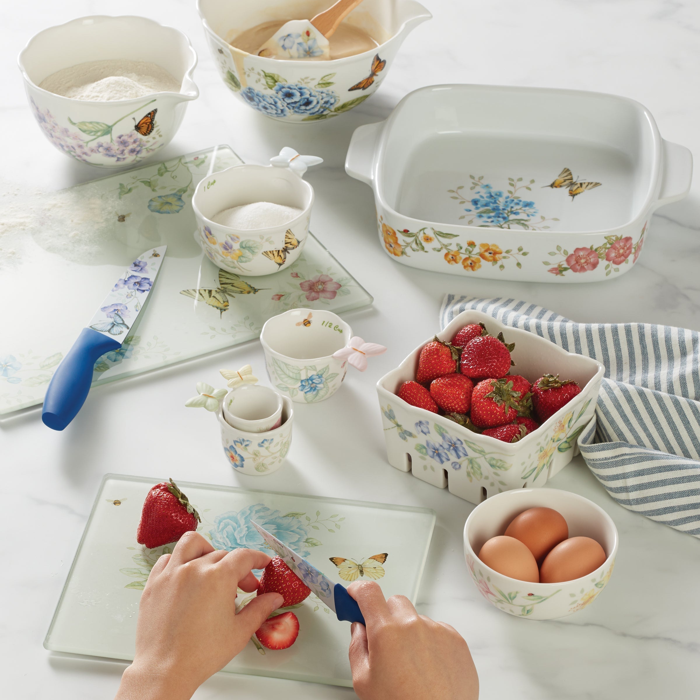 Lenox Heritage Lenox Heritage Butterfly Meadow Small Cutting Board - Image 2