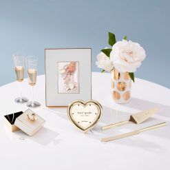 Alternative view of Lenox Heritage Lenox Heritage Charmed Life Gold Heart Photo Frame